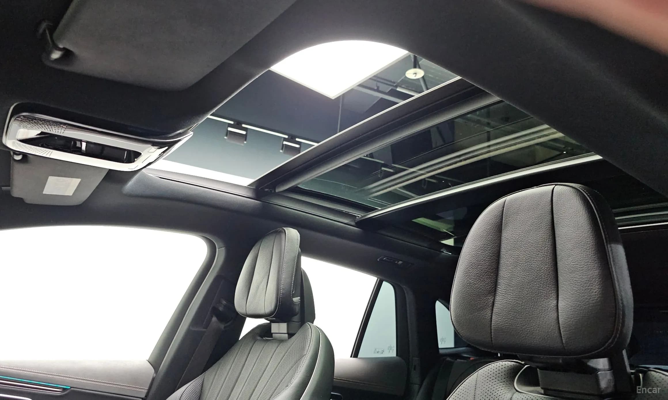 EQE SUV X294