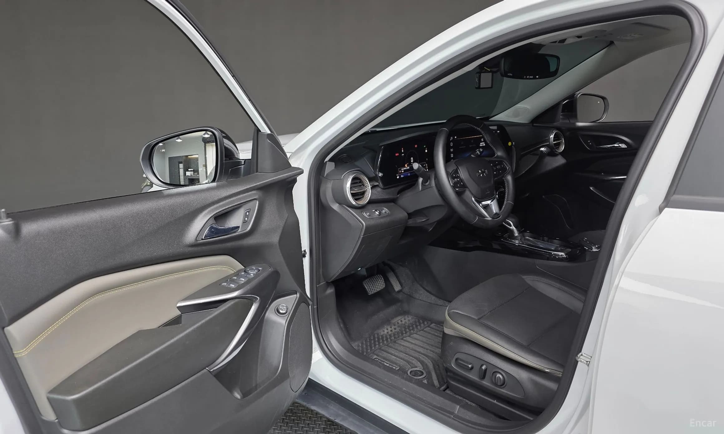 Trax Crossover