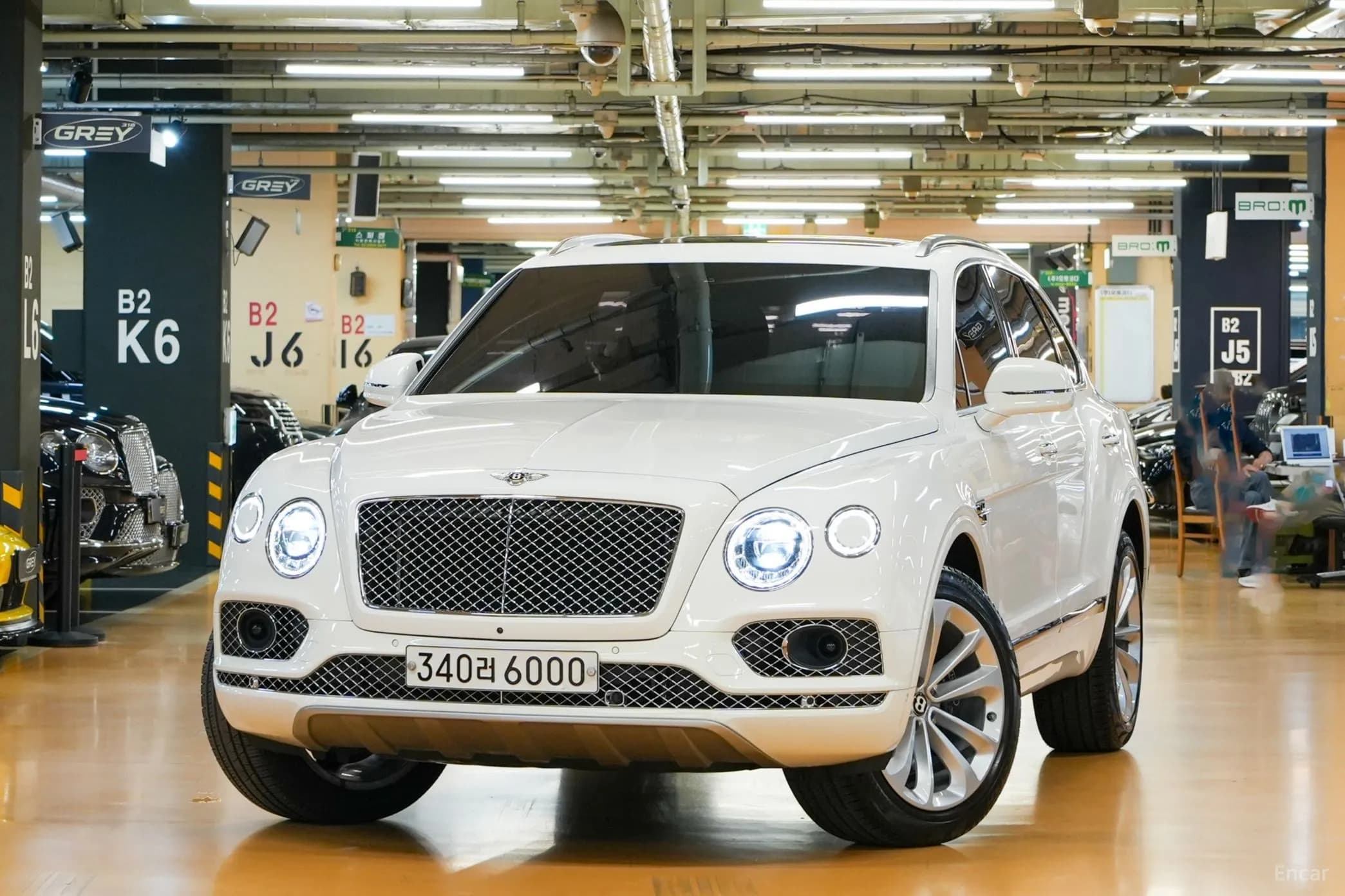 Bentayga