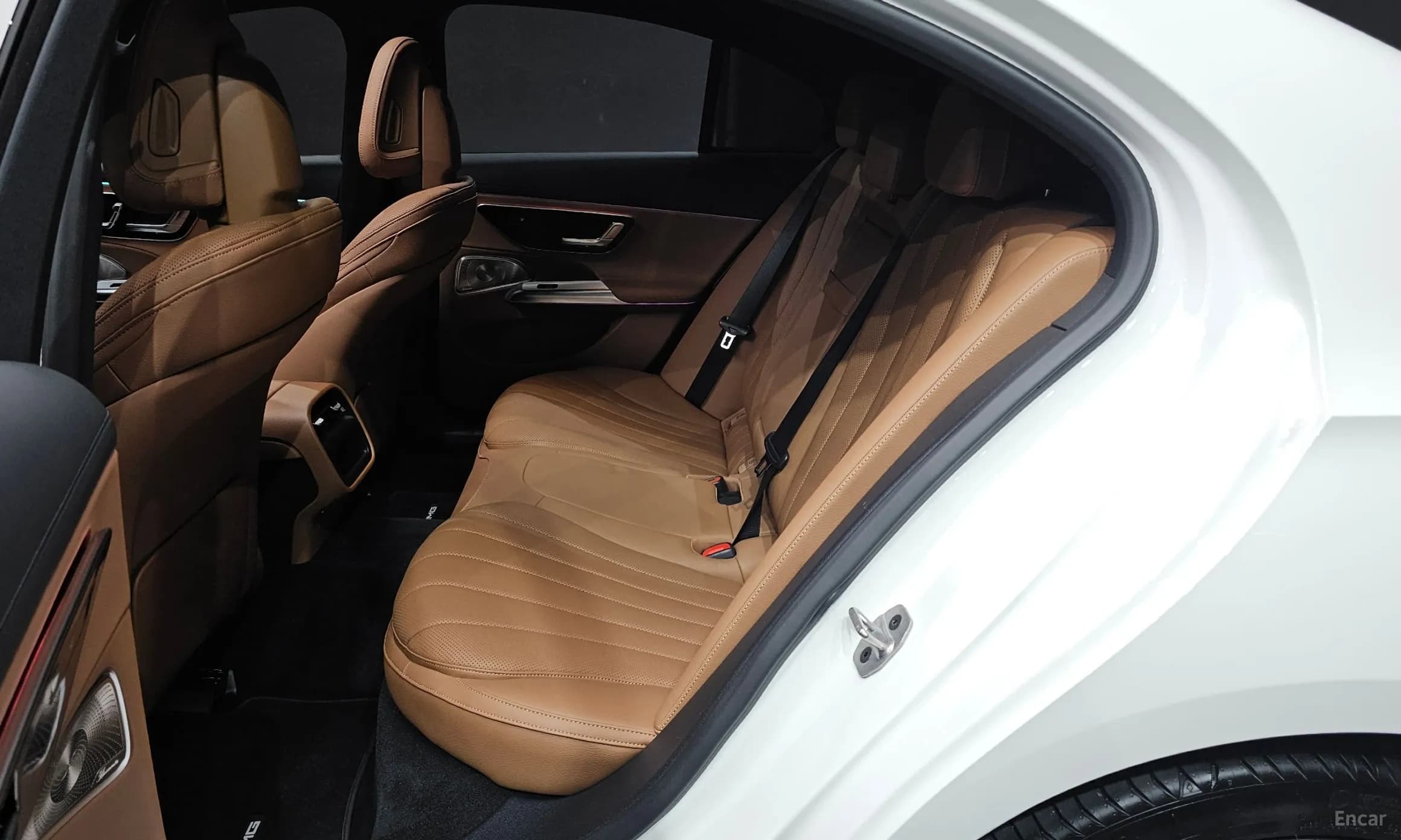 E-Class W214