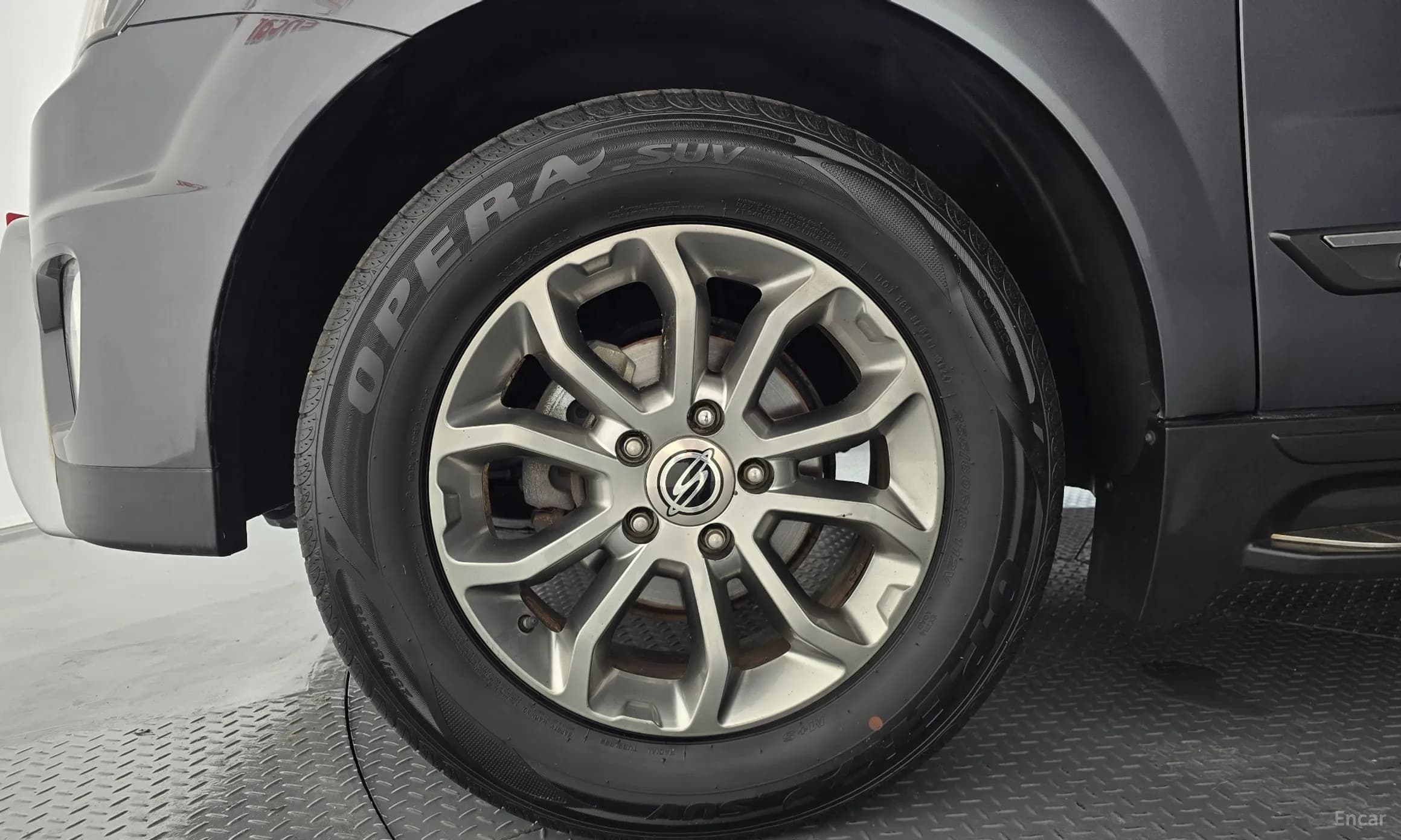 Korando Sports