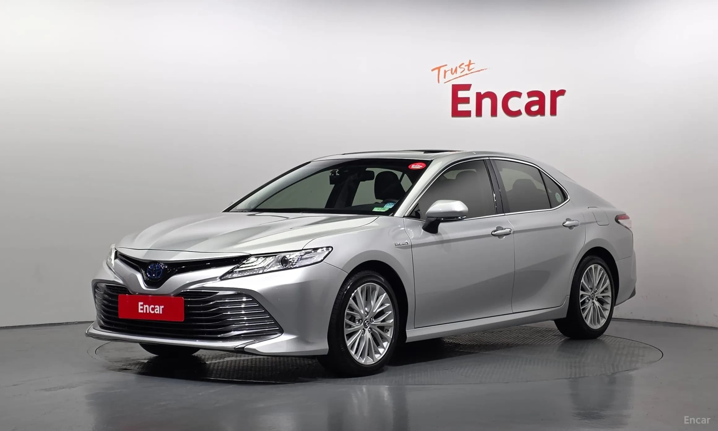 Camry (XV70)