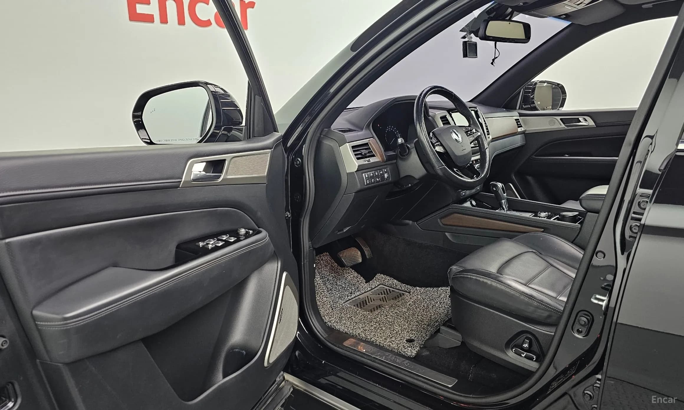 G4 Rexton