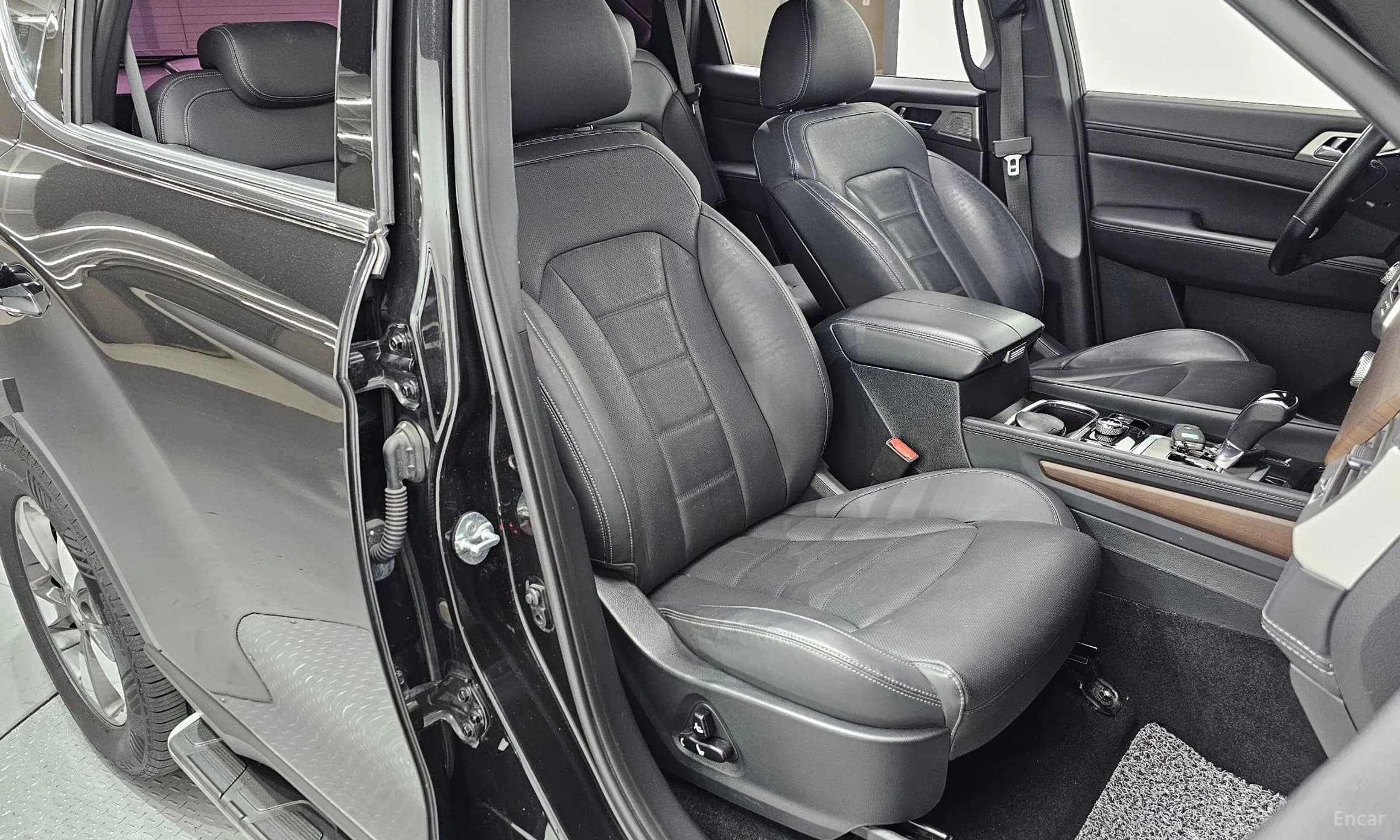 G4 Rexton