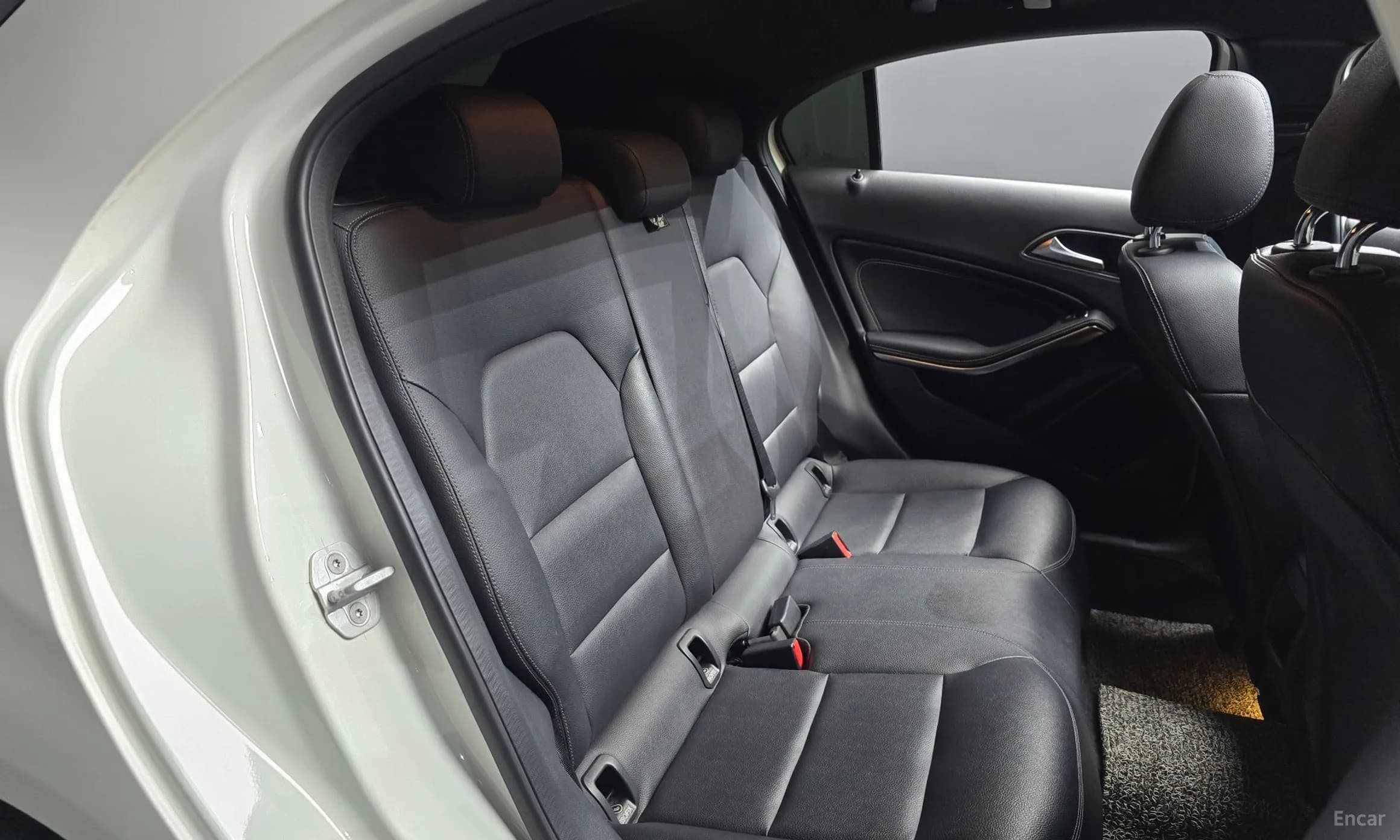 A-Class W176