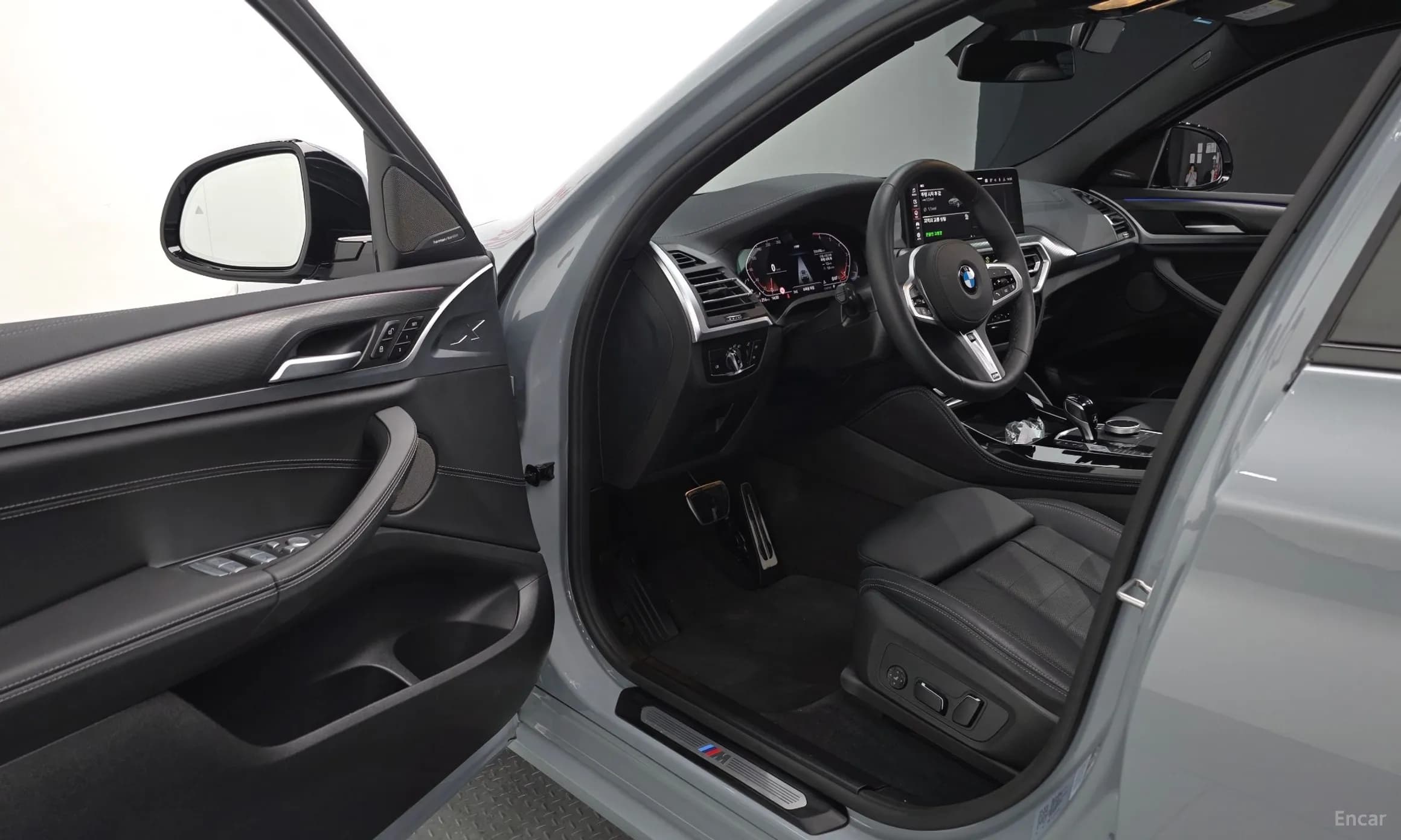 X4 (G02)