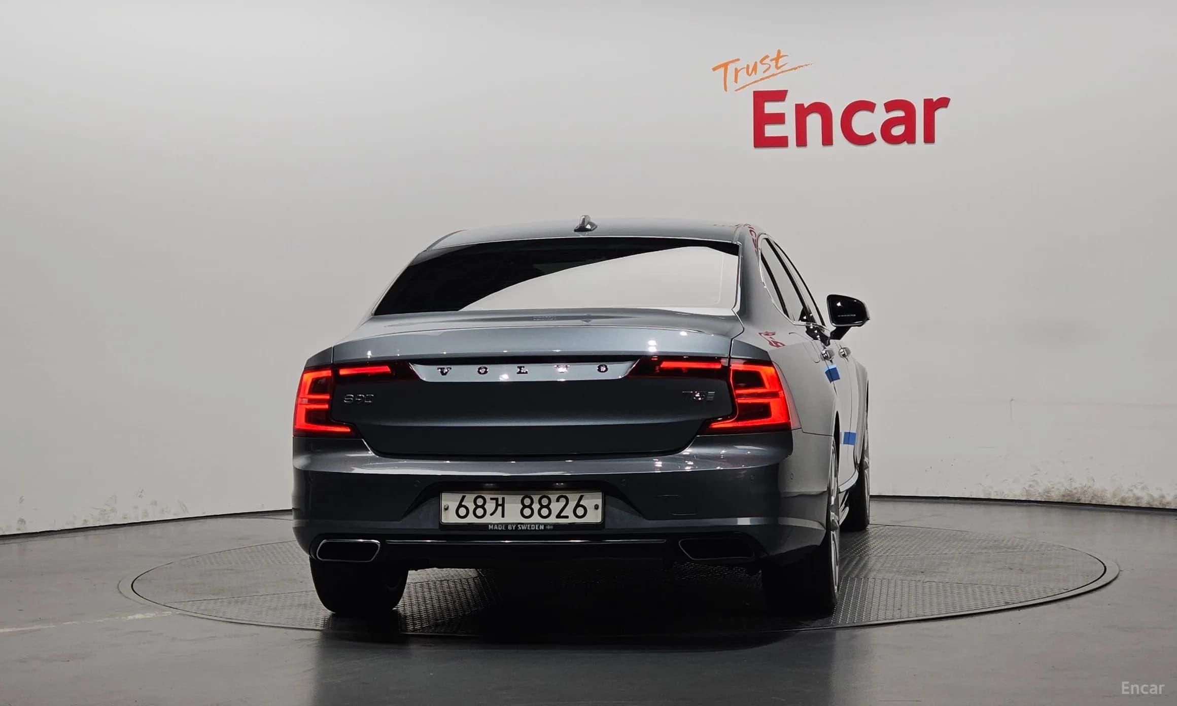 S90