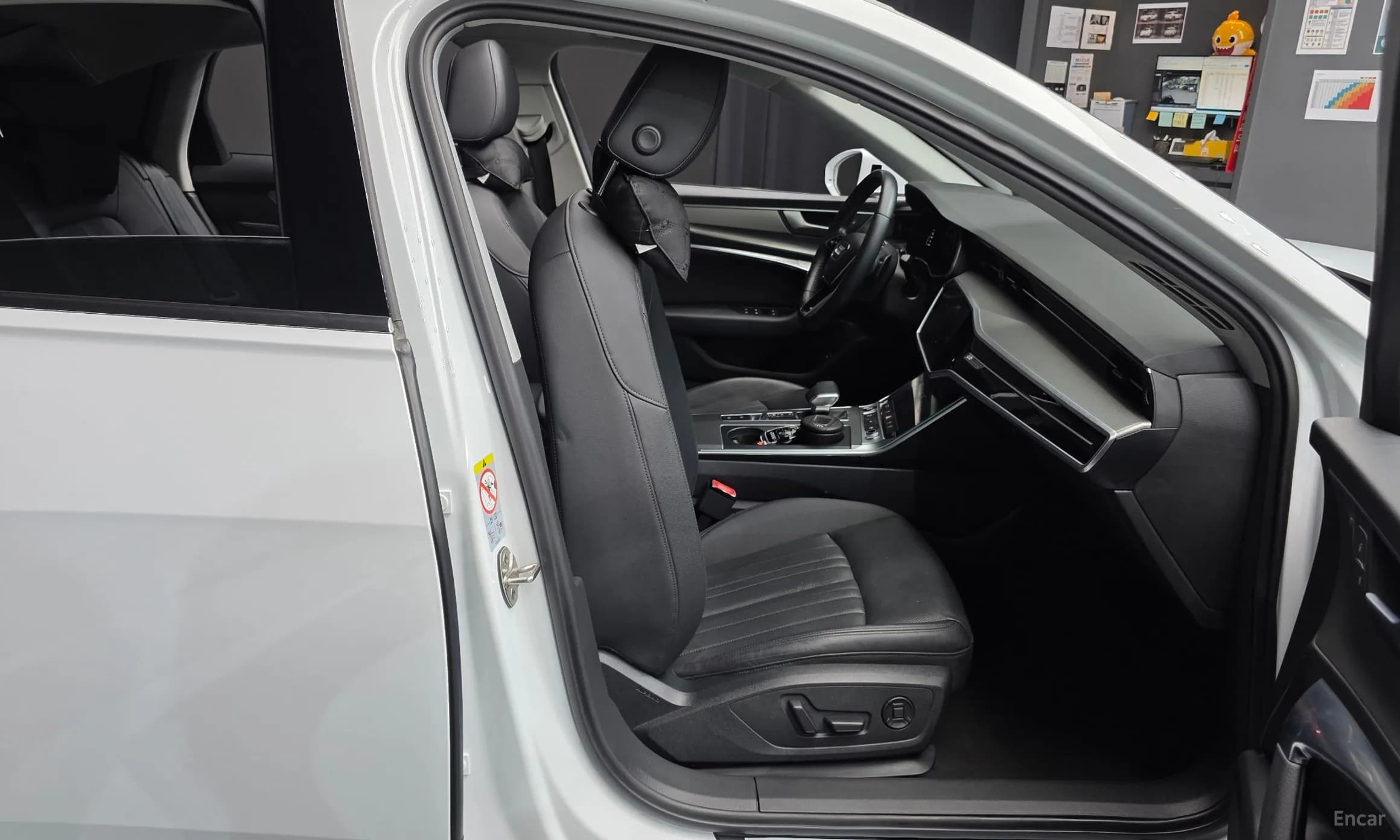 A6 (C8)