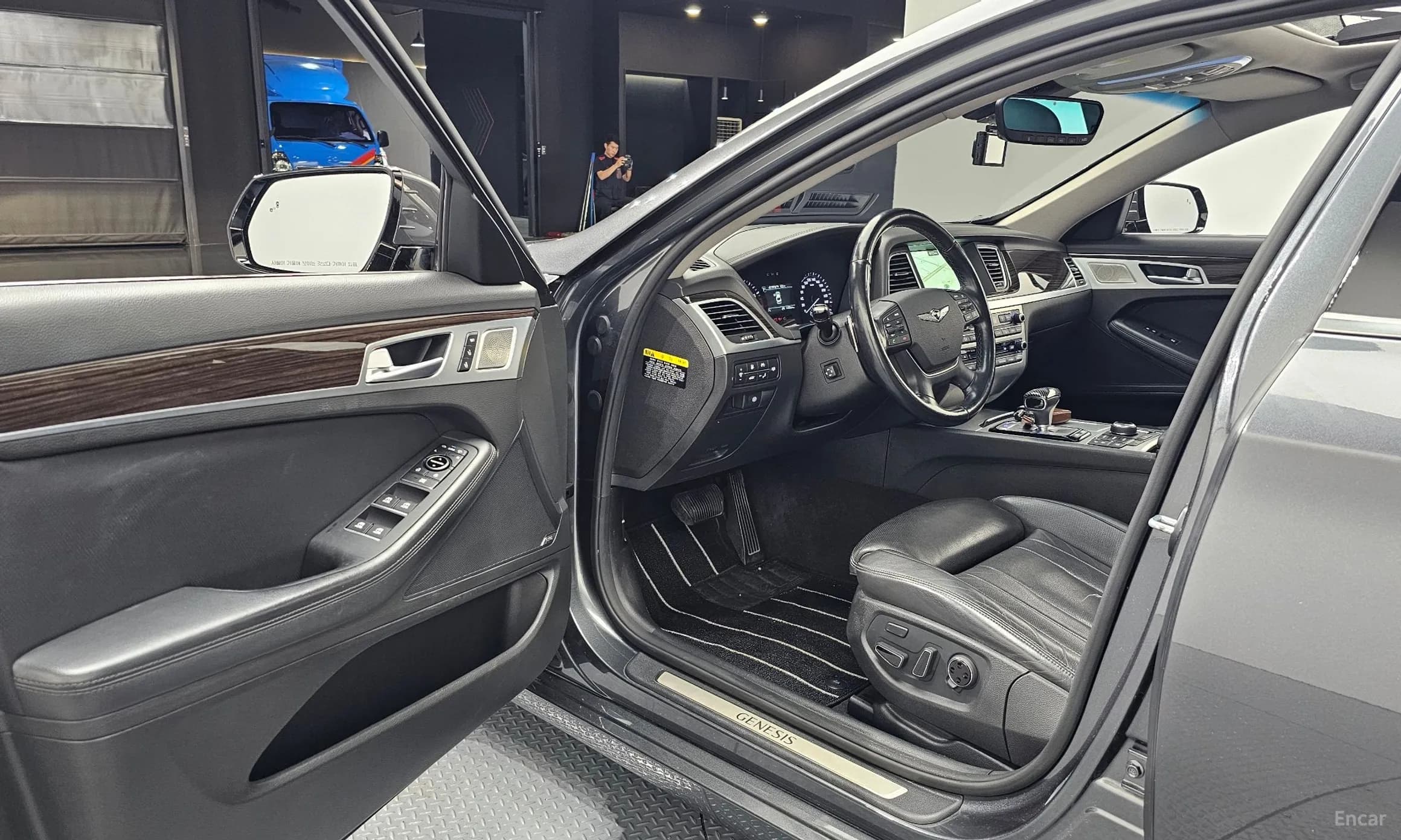 G80