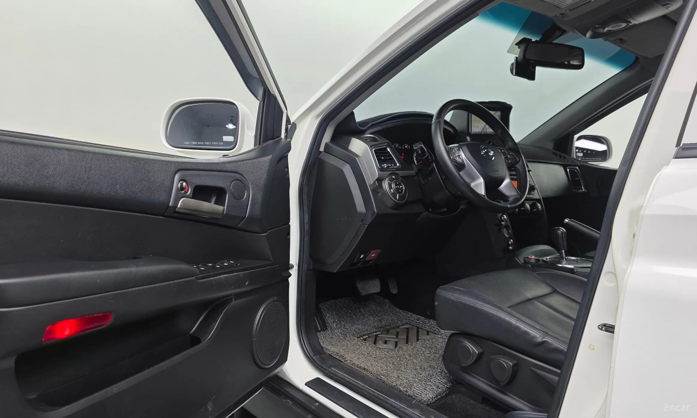 Korando Sports