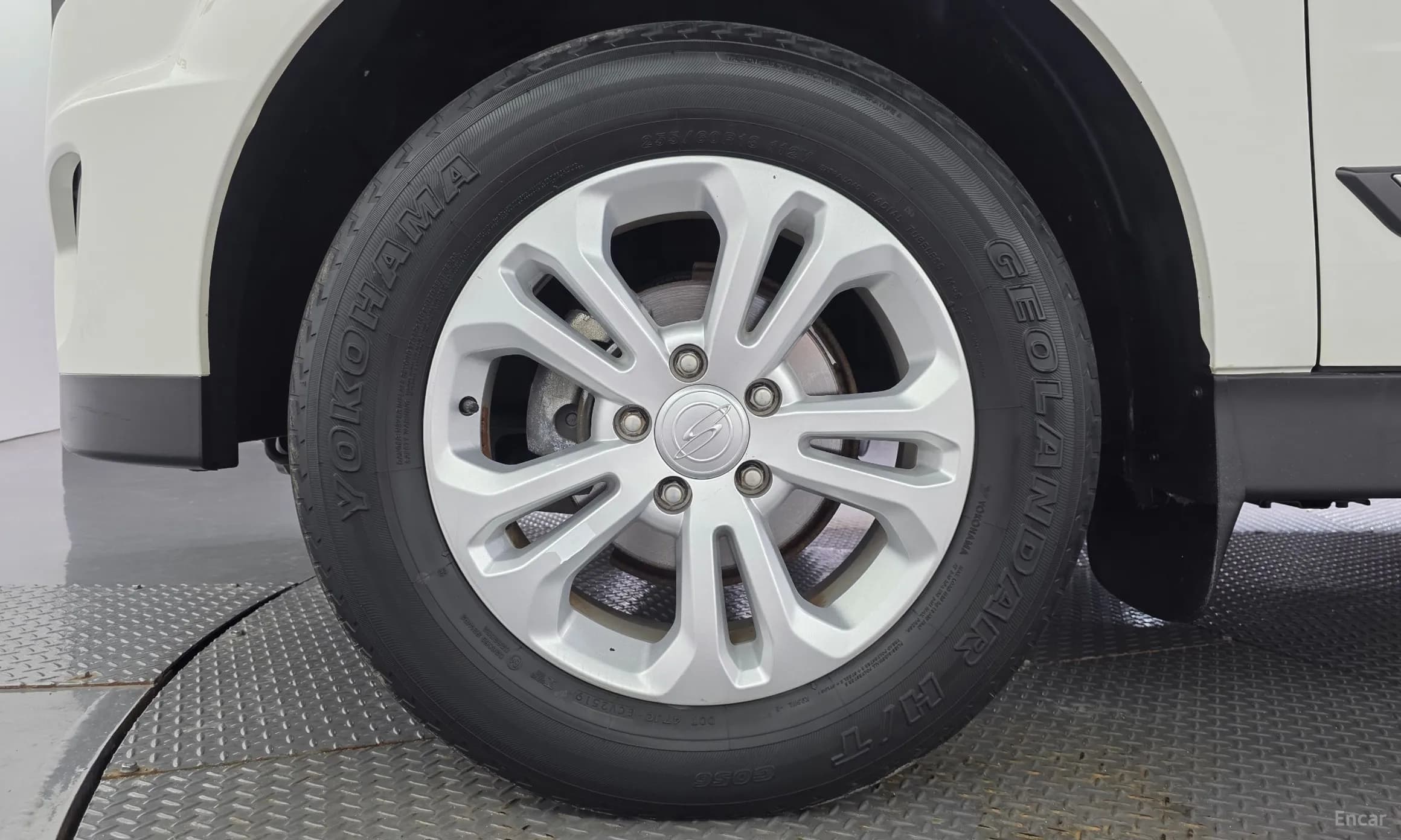 Korando Sports
