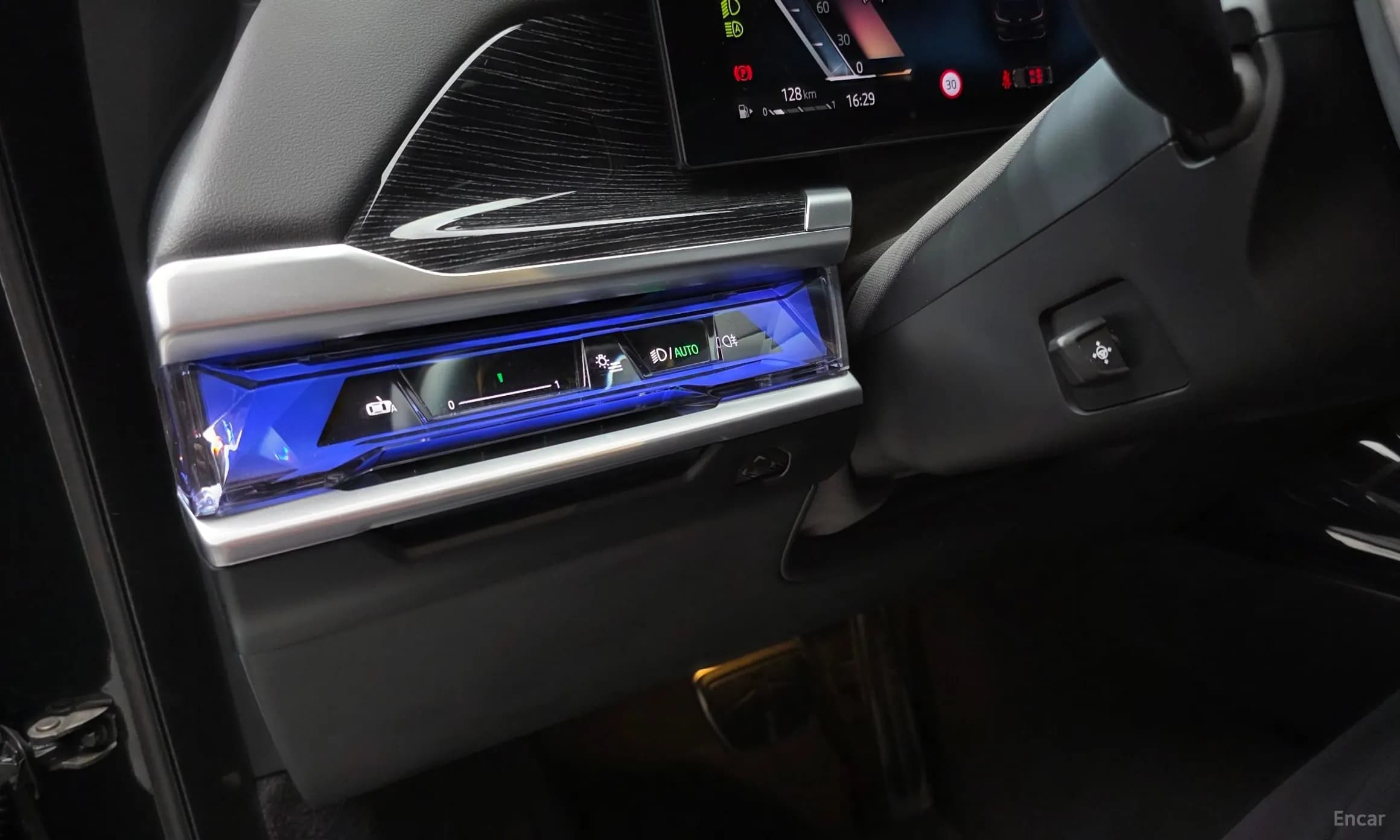 7 Series (G70)