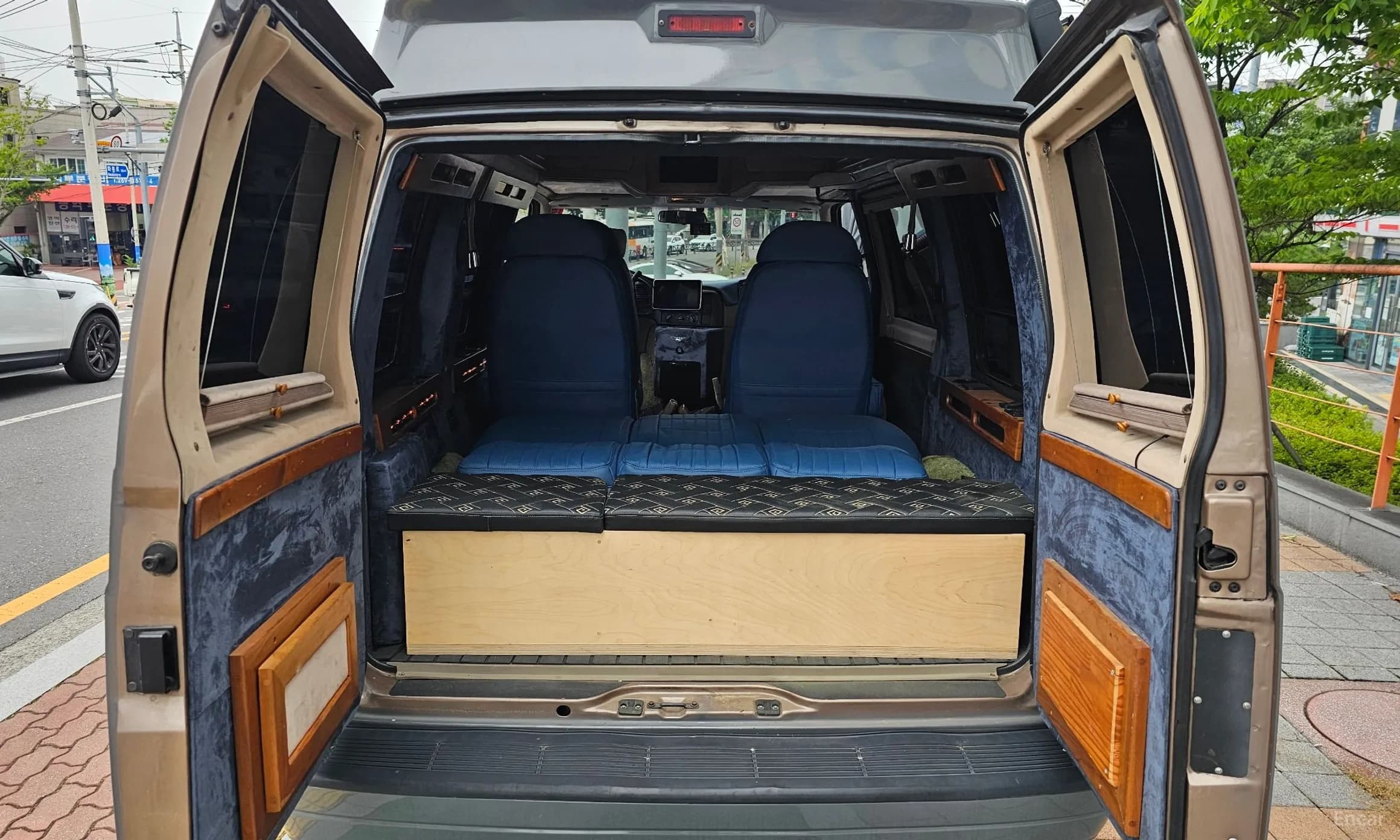 Astrovan