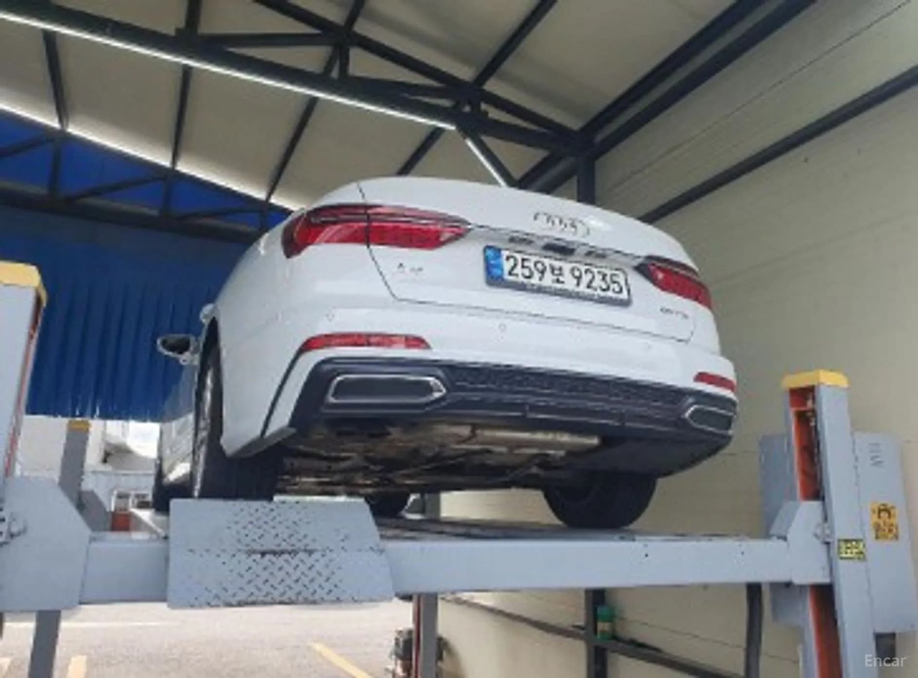 A6 (C8)