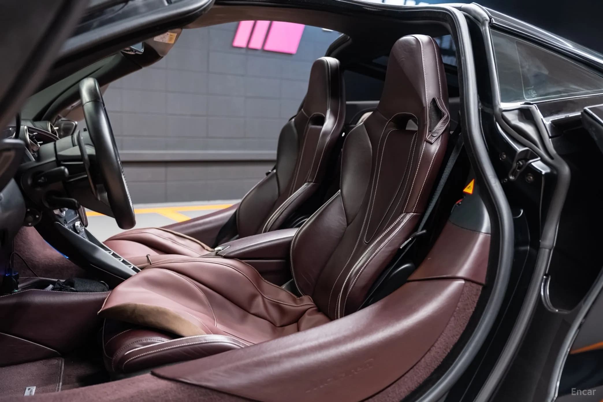 720S