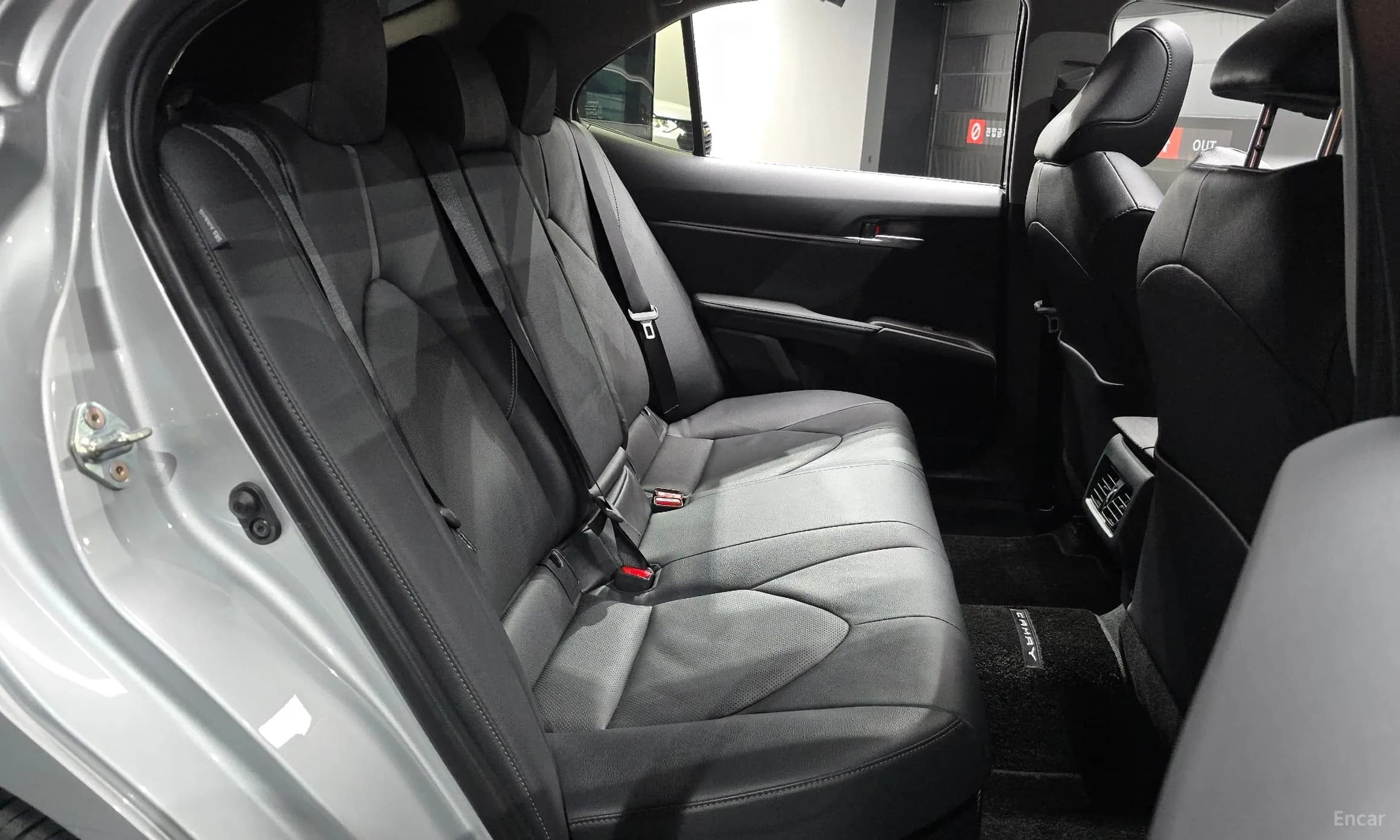 Camry (XV70)