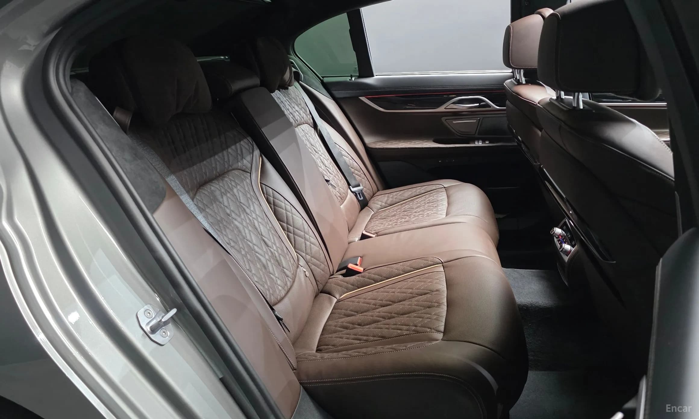 7 Series (G11)