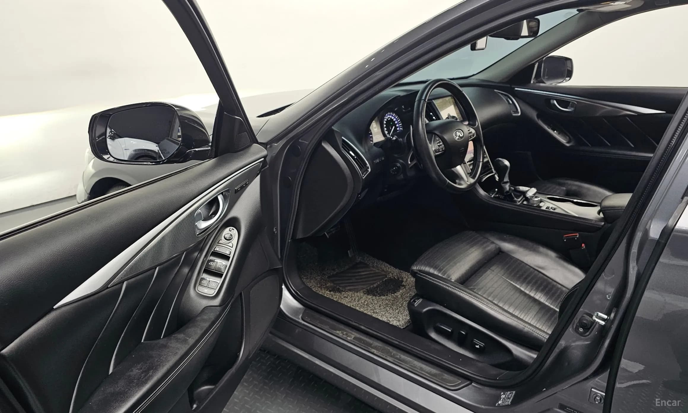 Q50