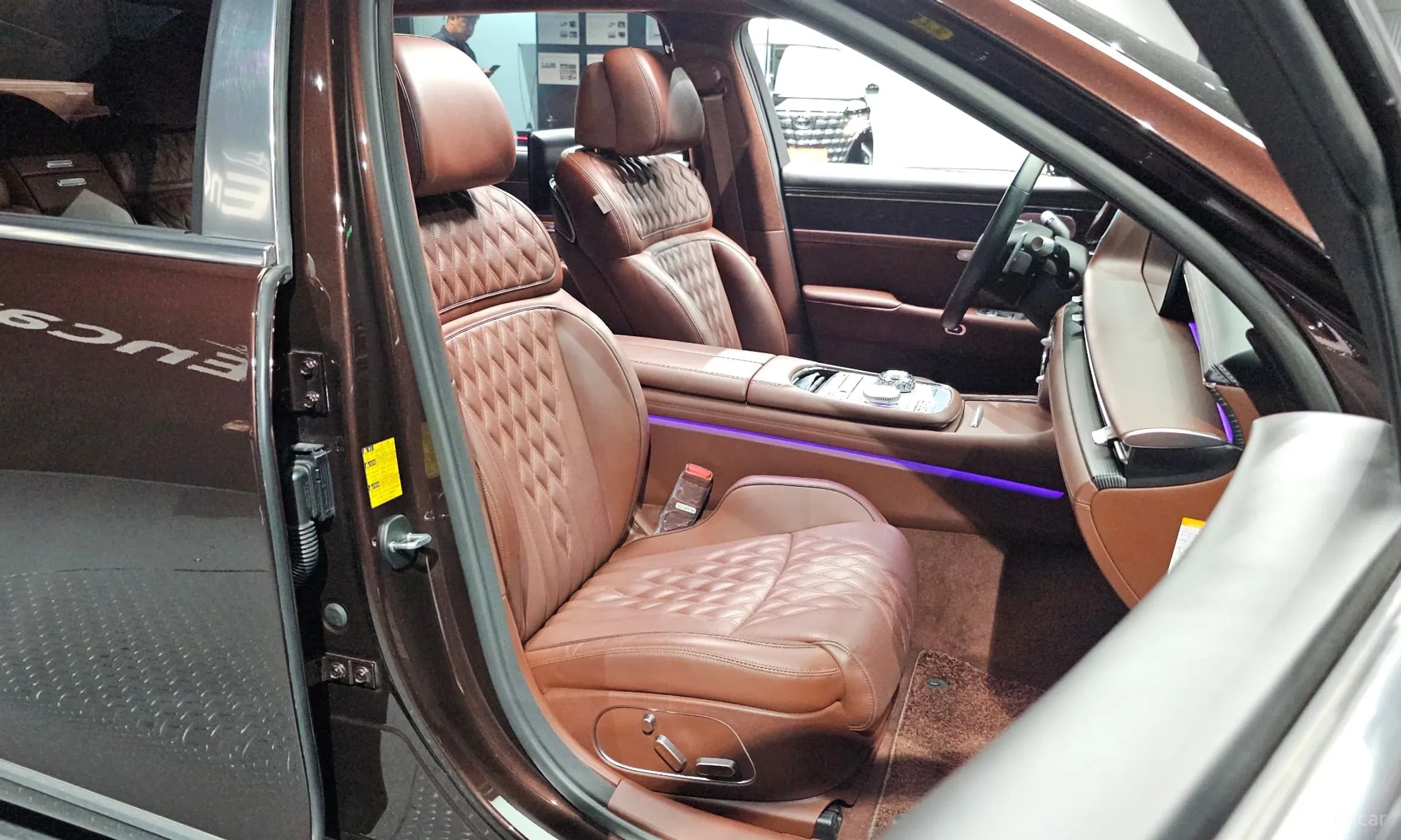 G90 (RS4)