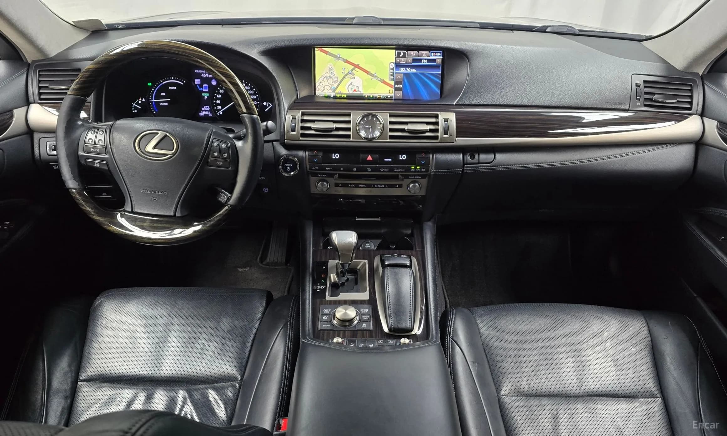 LS600hL