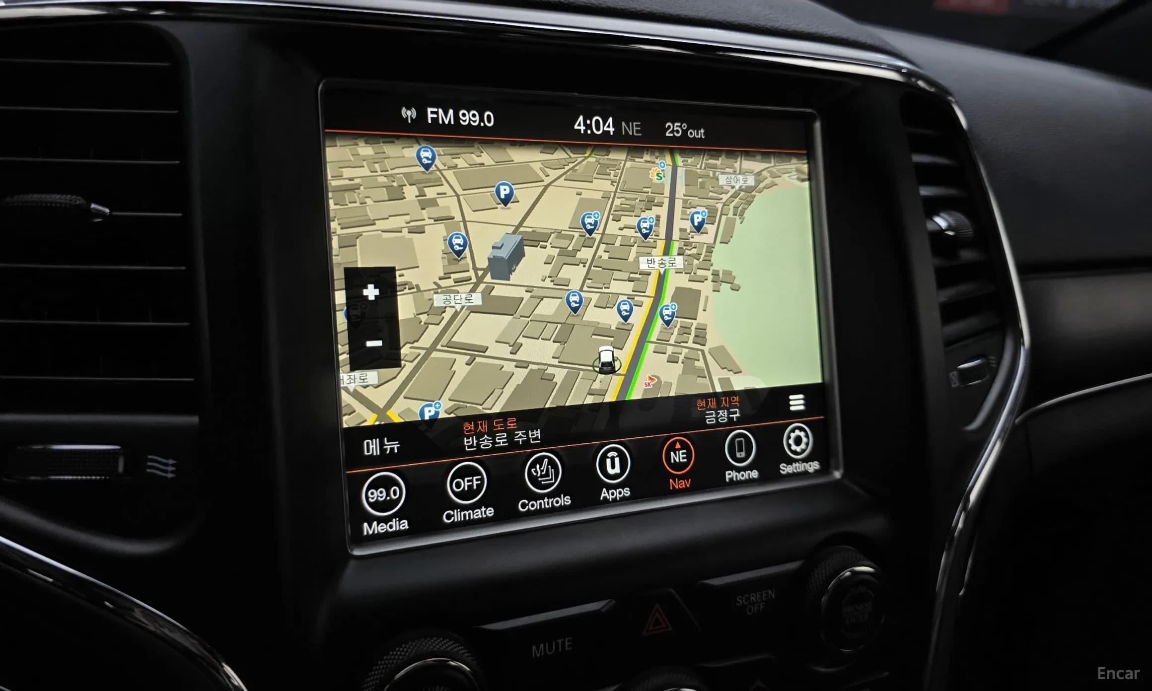 Grand Cherokee