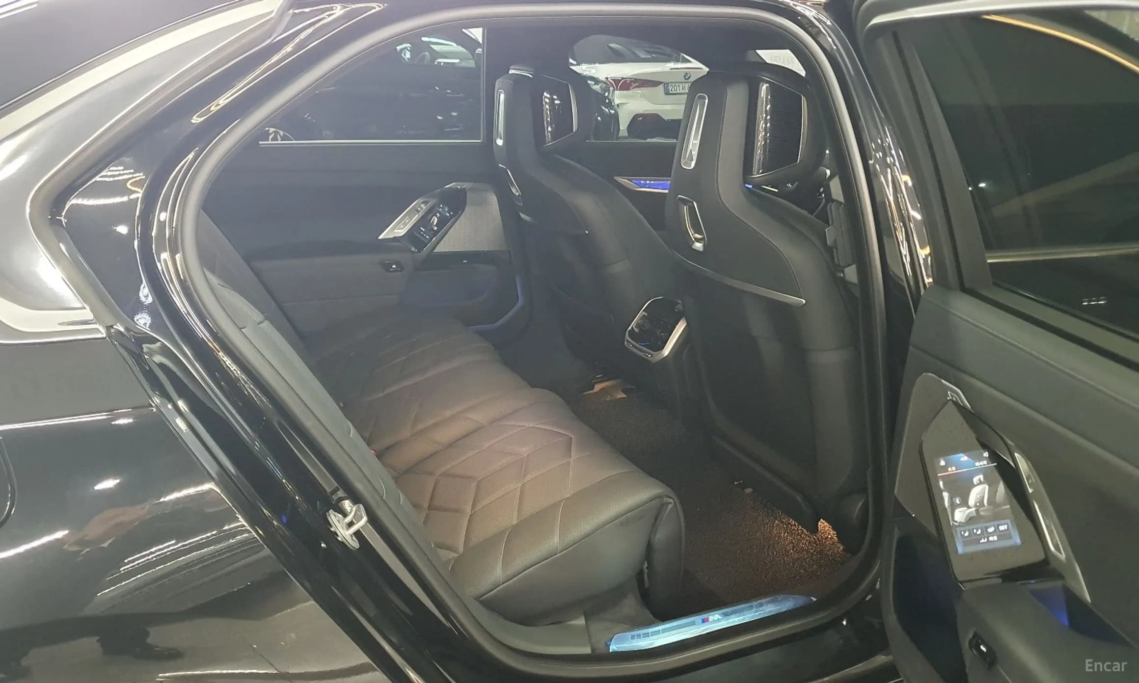 7 Series (G70)