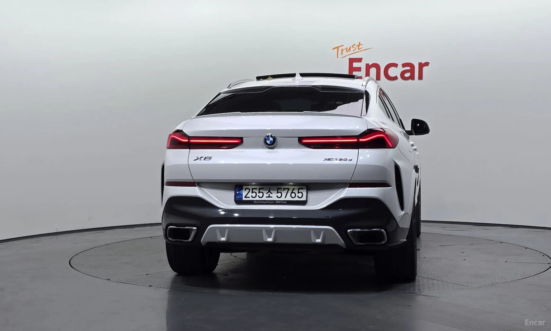 X6 (G06)