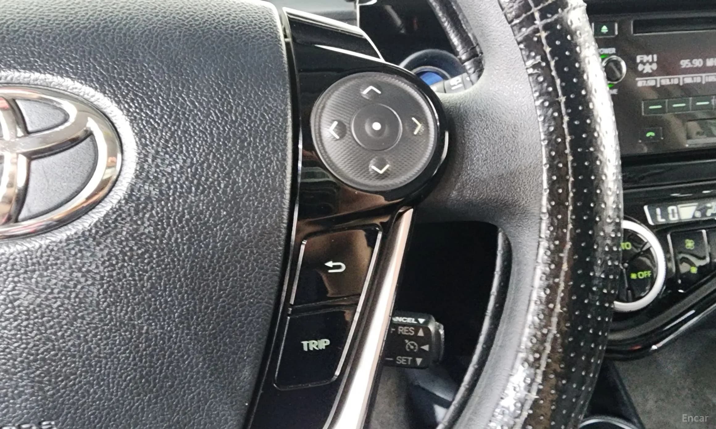 Prius C
