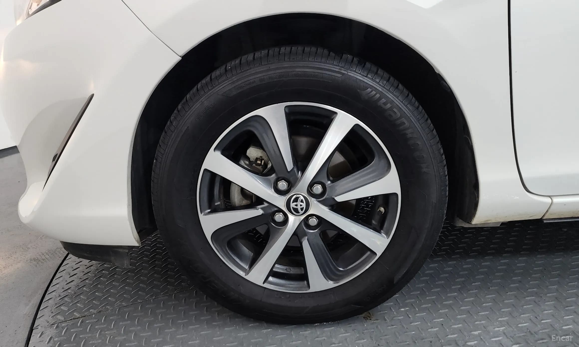 Prius C