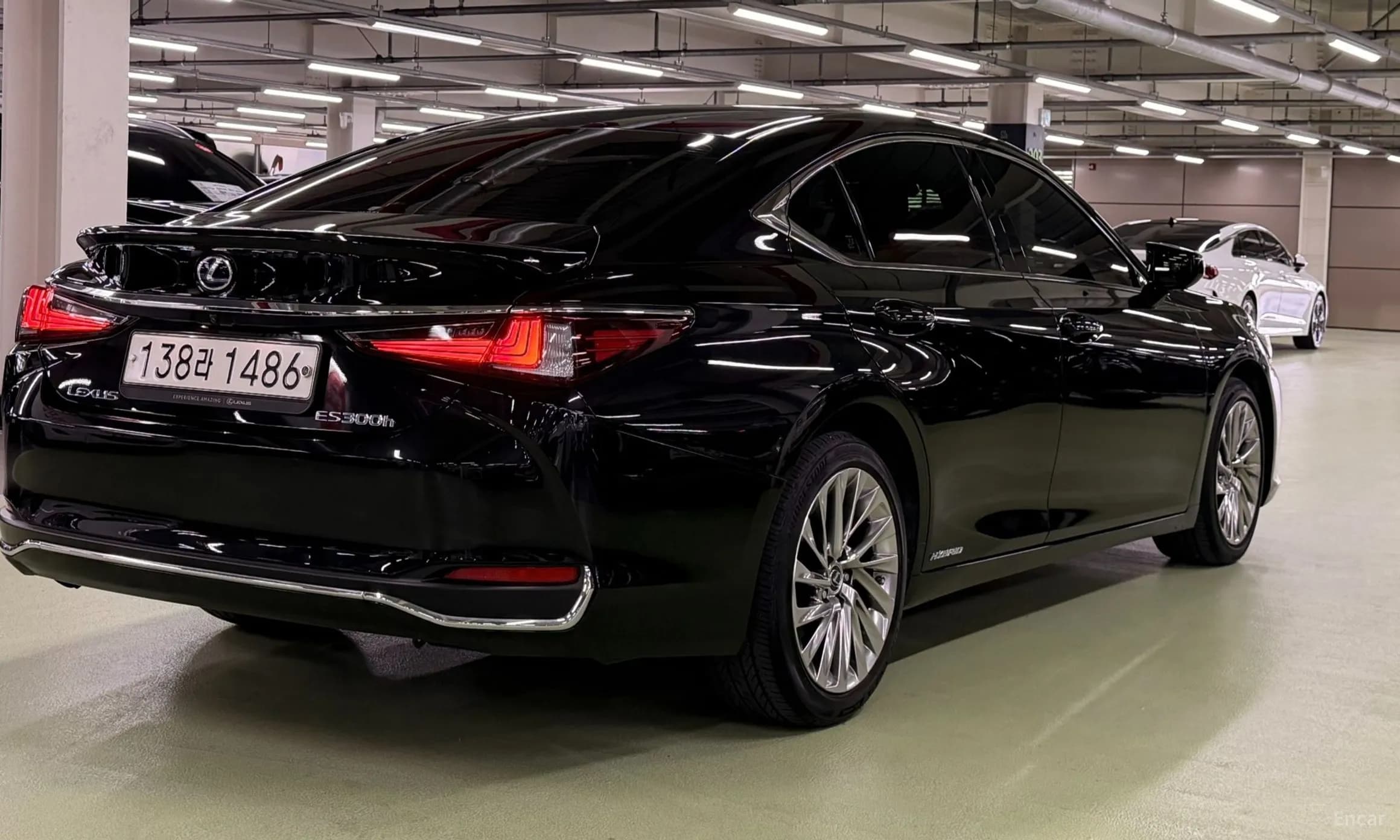 ES300h 7th Generation
