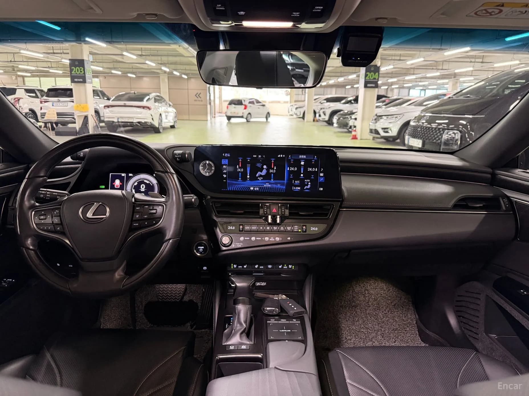 ES300h 7th Generation