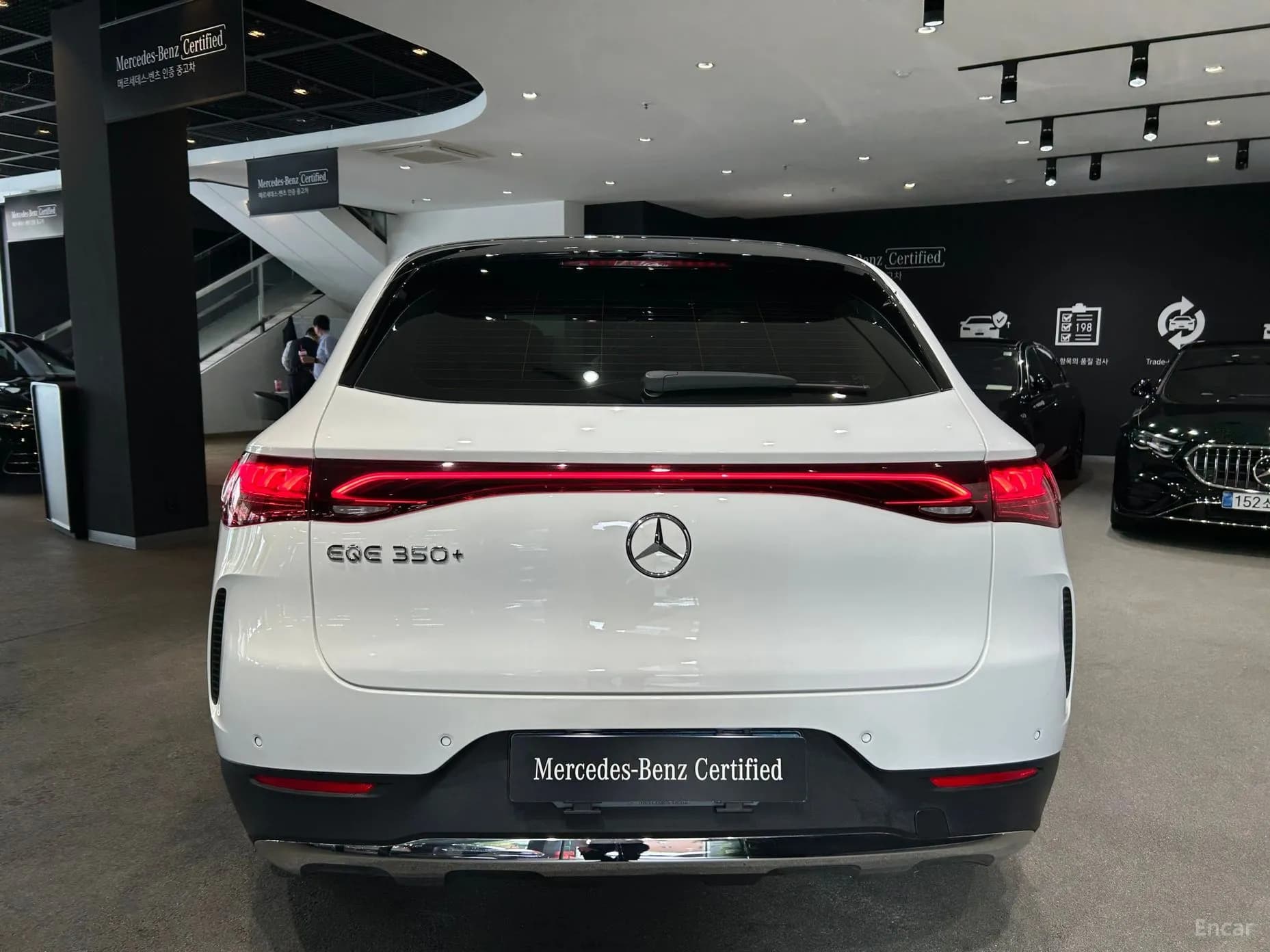 EQE SUV X294
