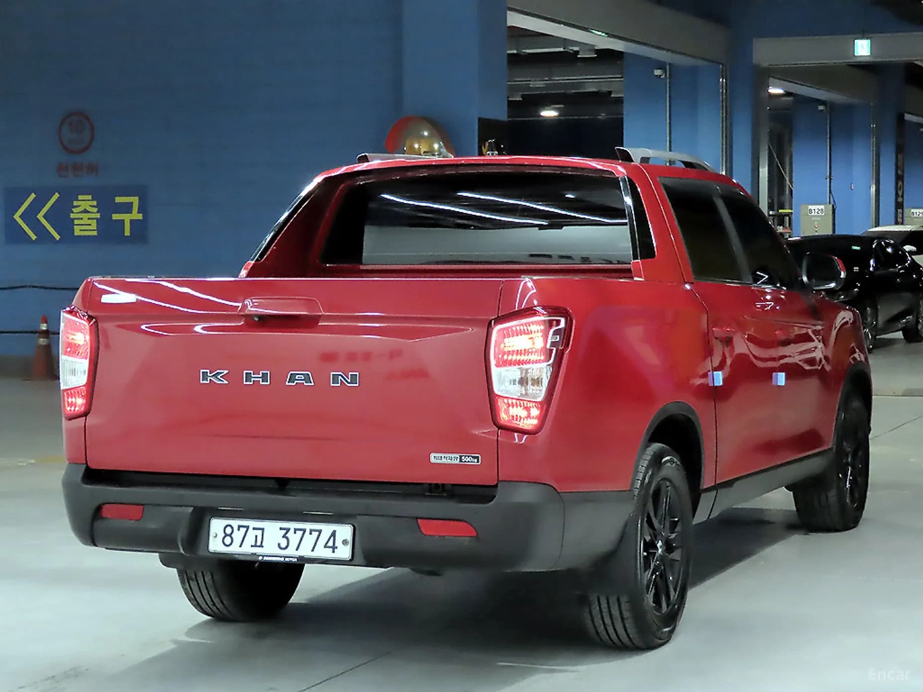 Rexton Sports Khan