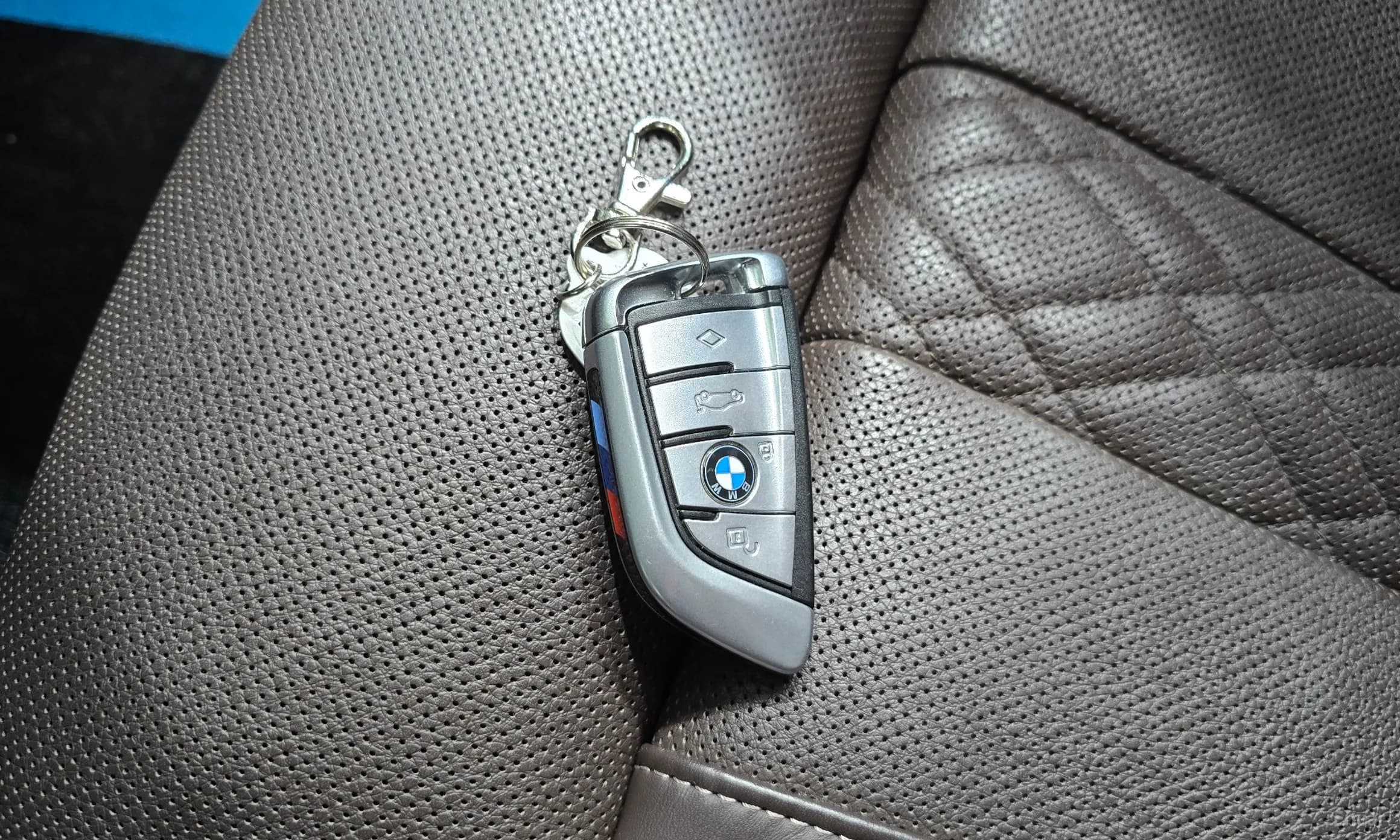 7 Series (G11)