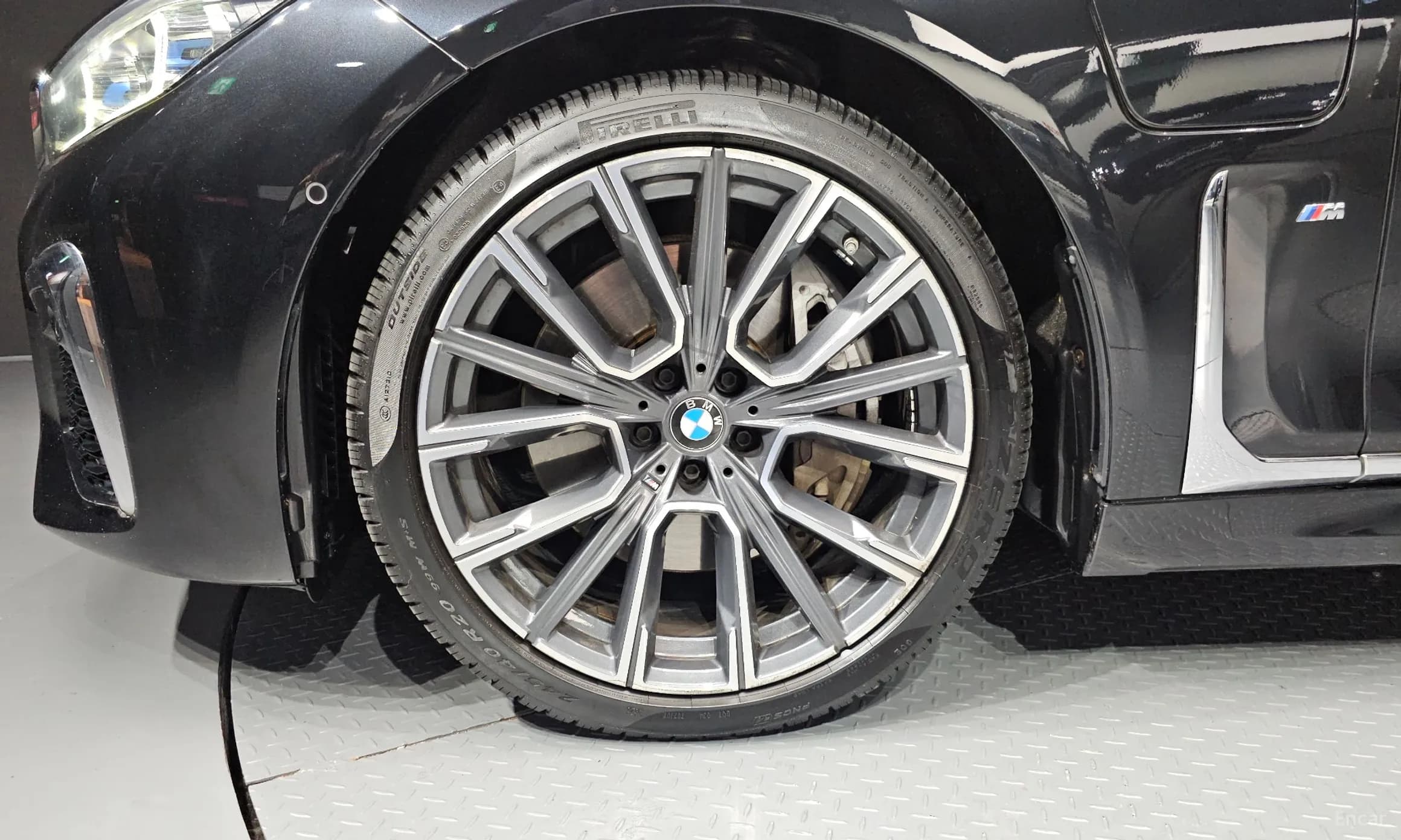 7 Series (G11)