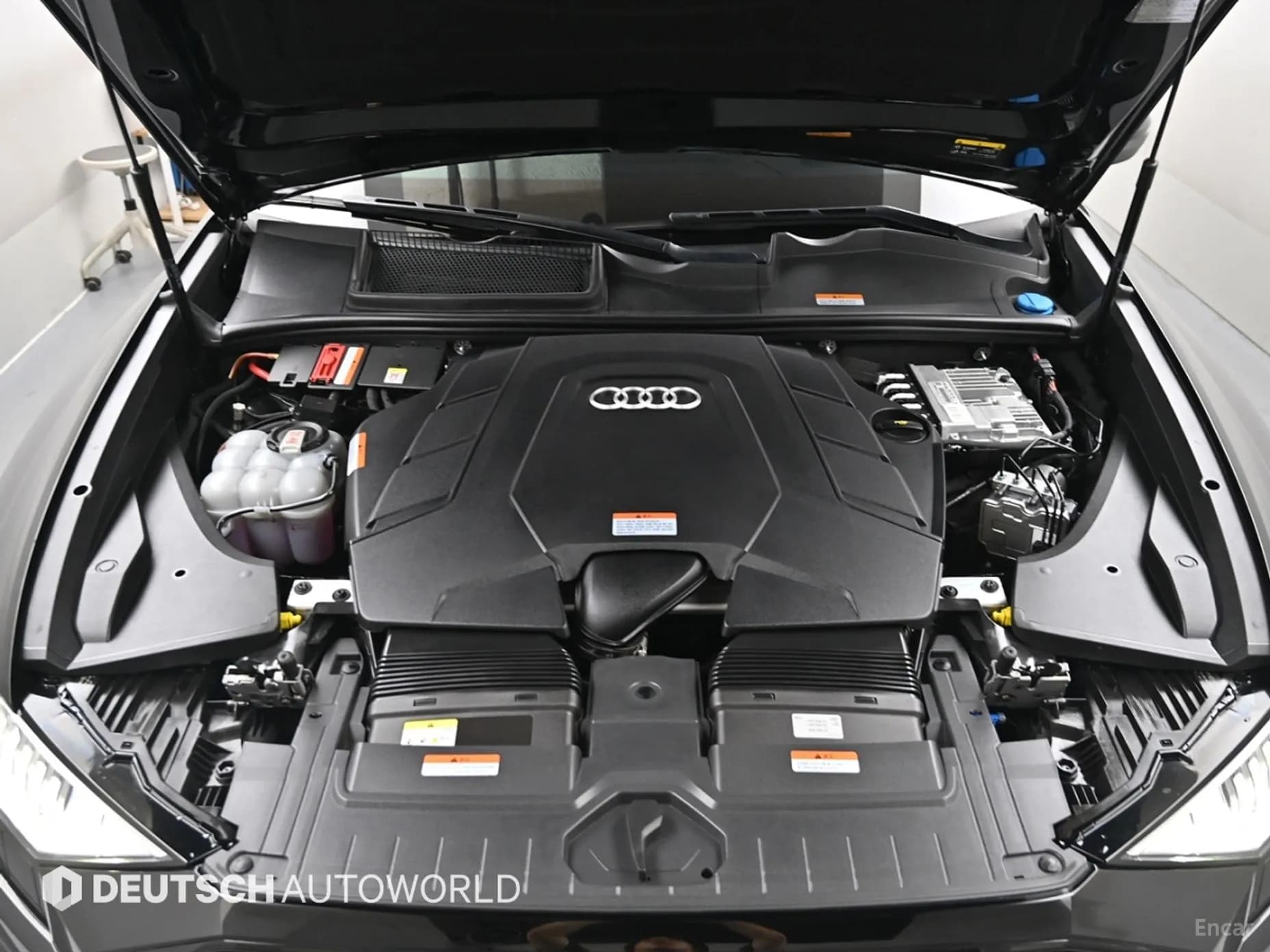 Q8 (4M)