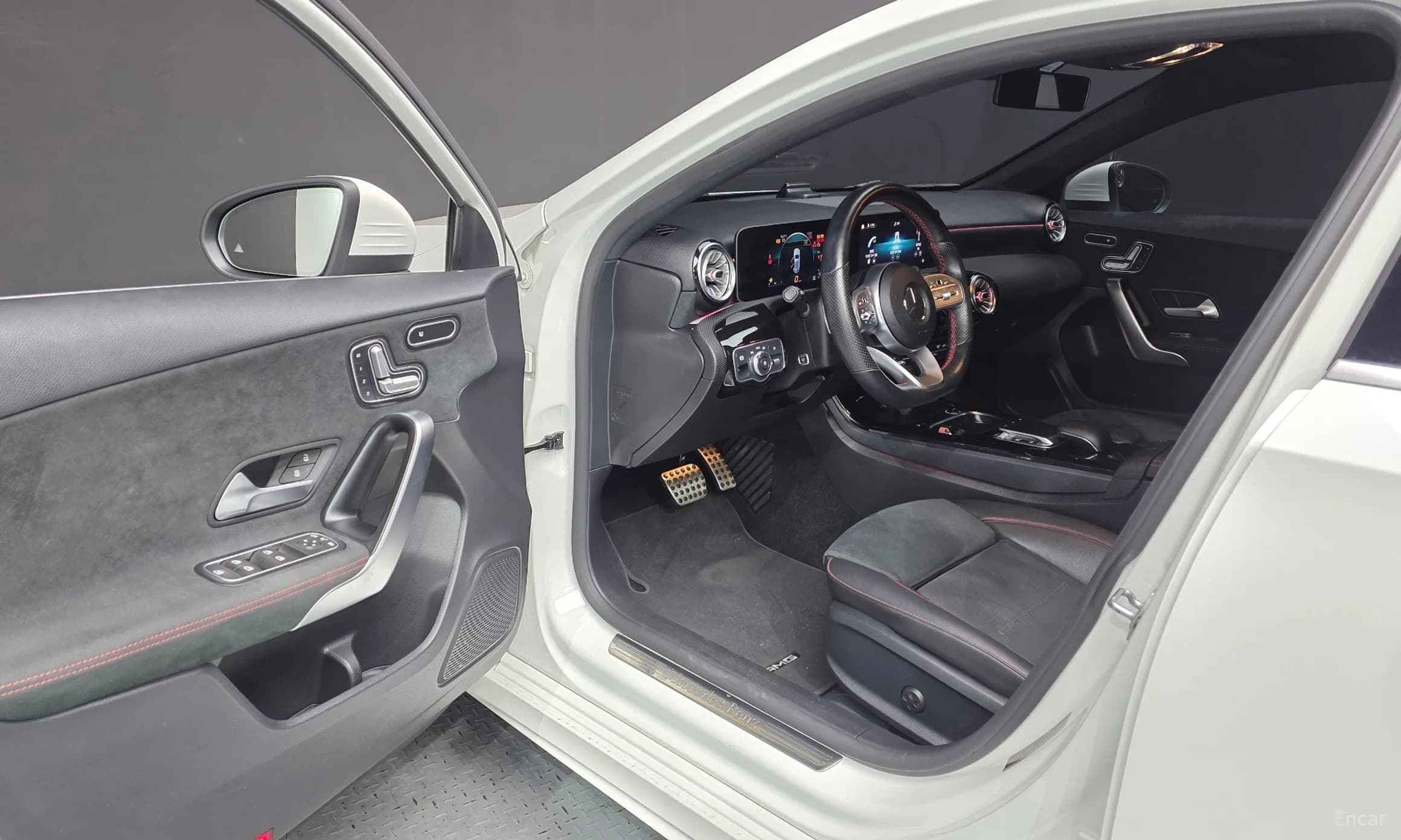 A-Class W177