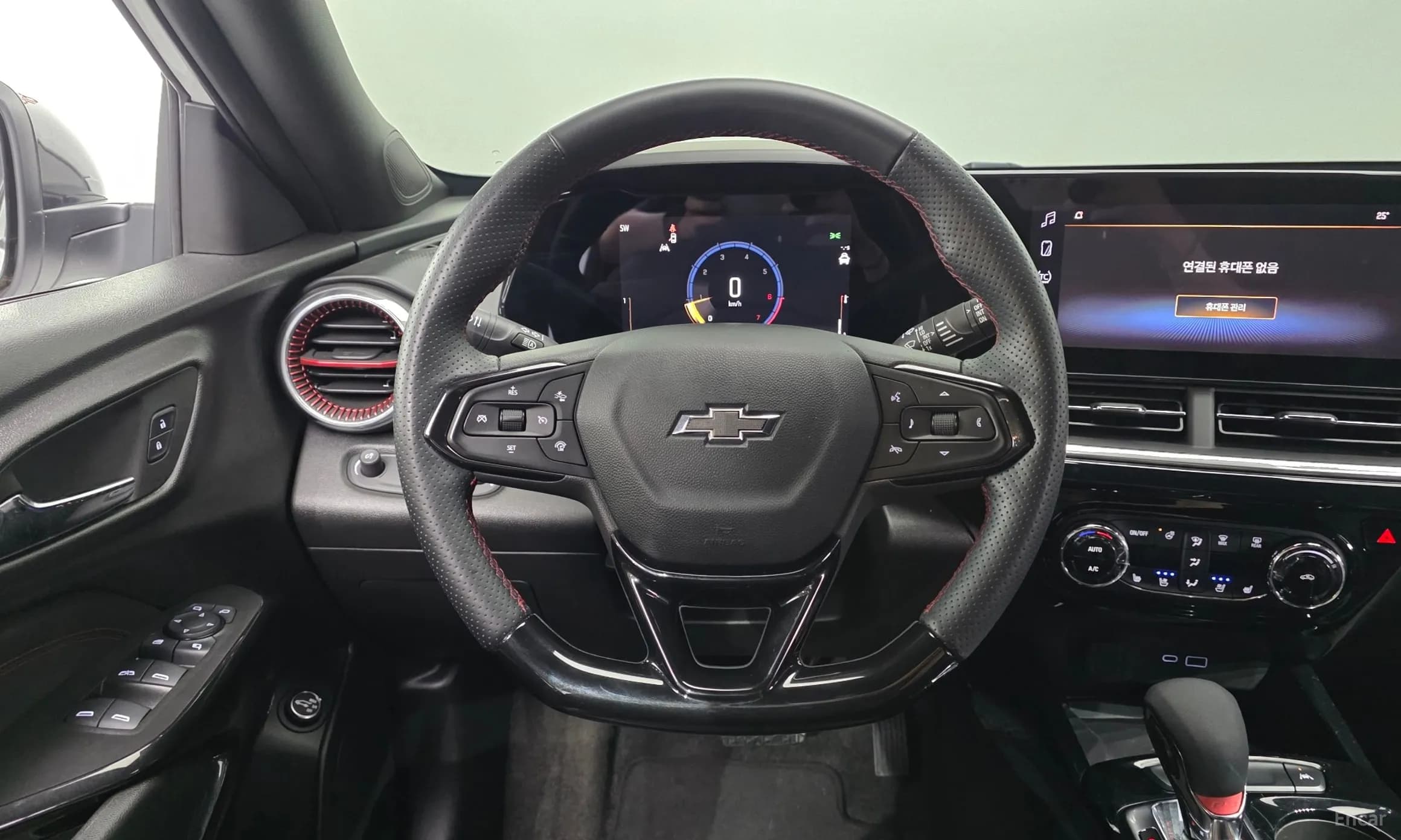 Trax Crossover