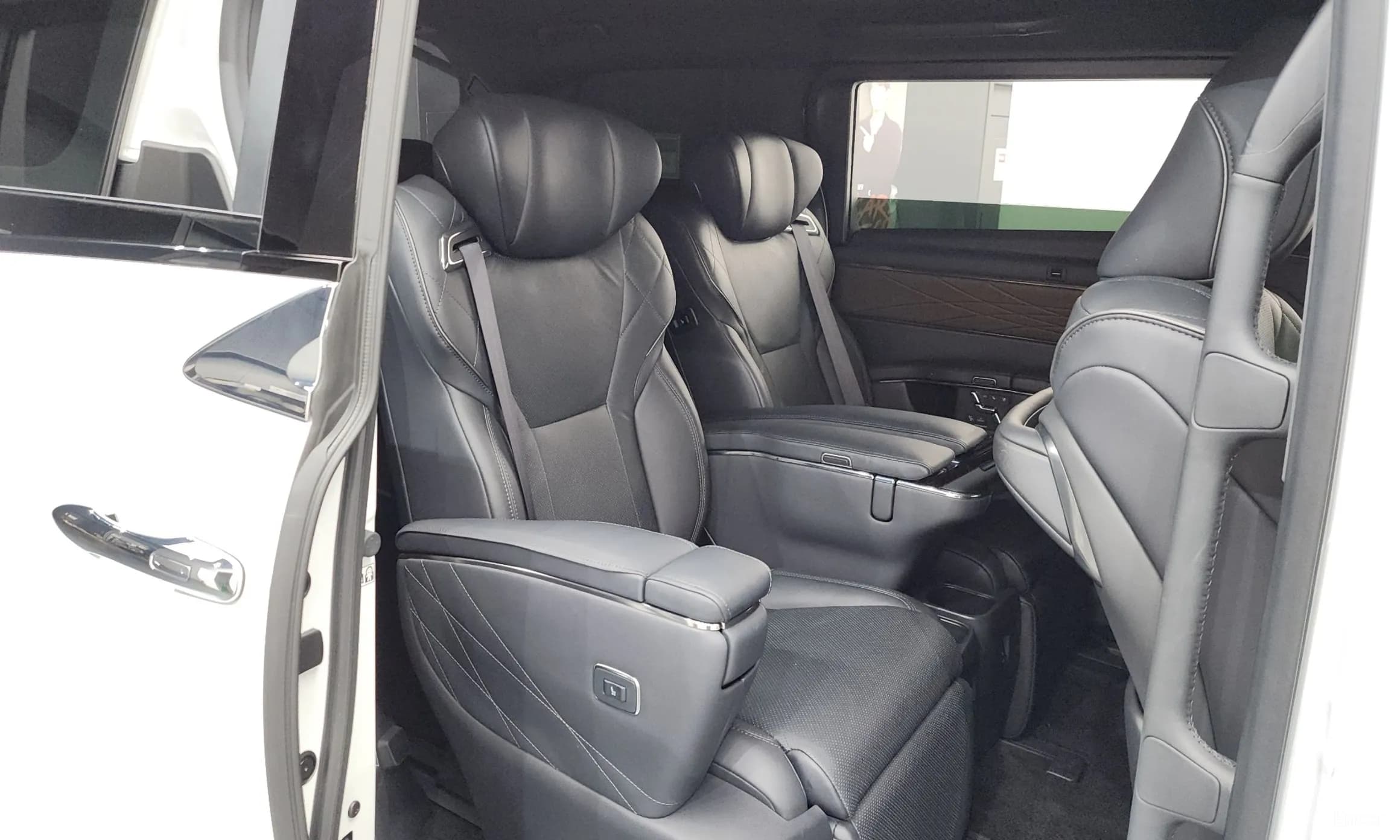 Alphard 4th Generation