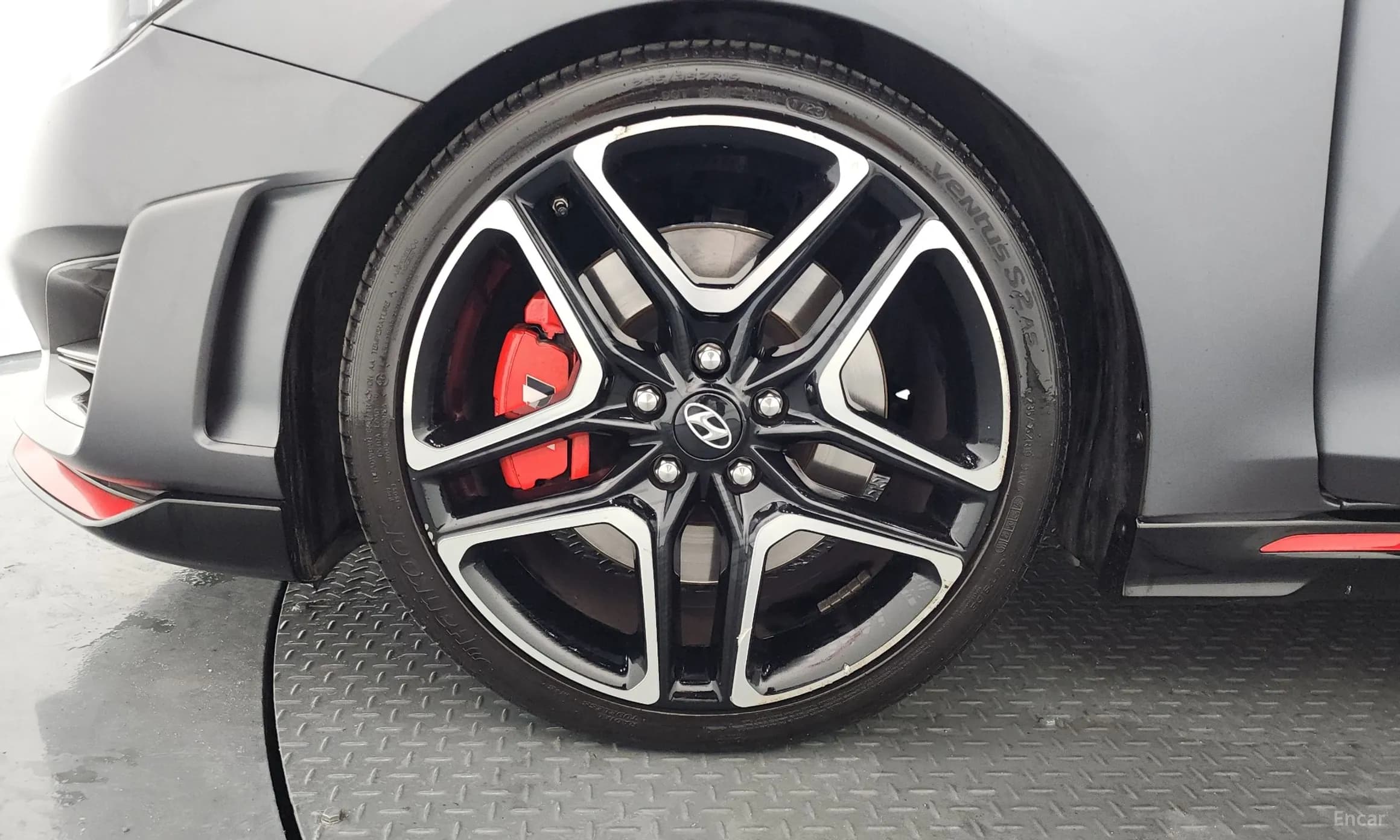Veloster (JS)