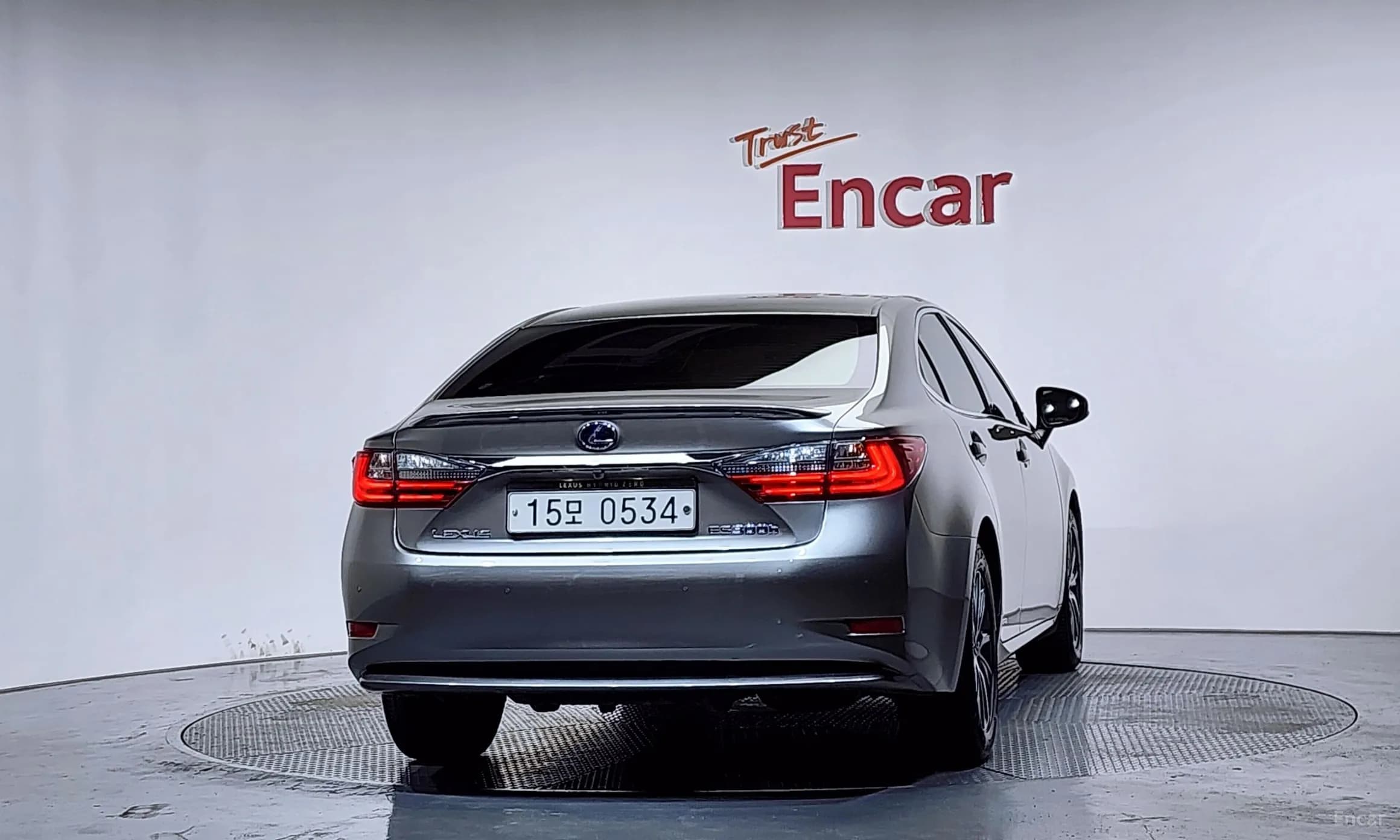 New ES300h