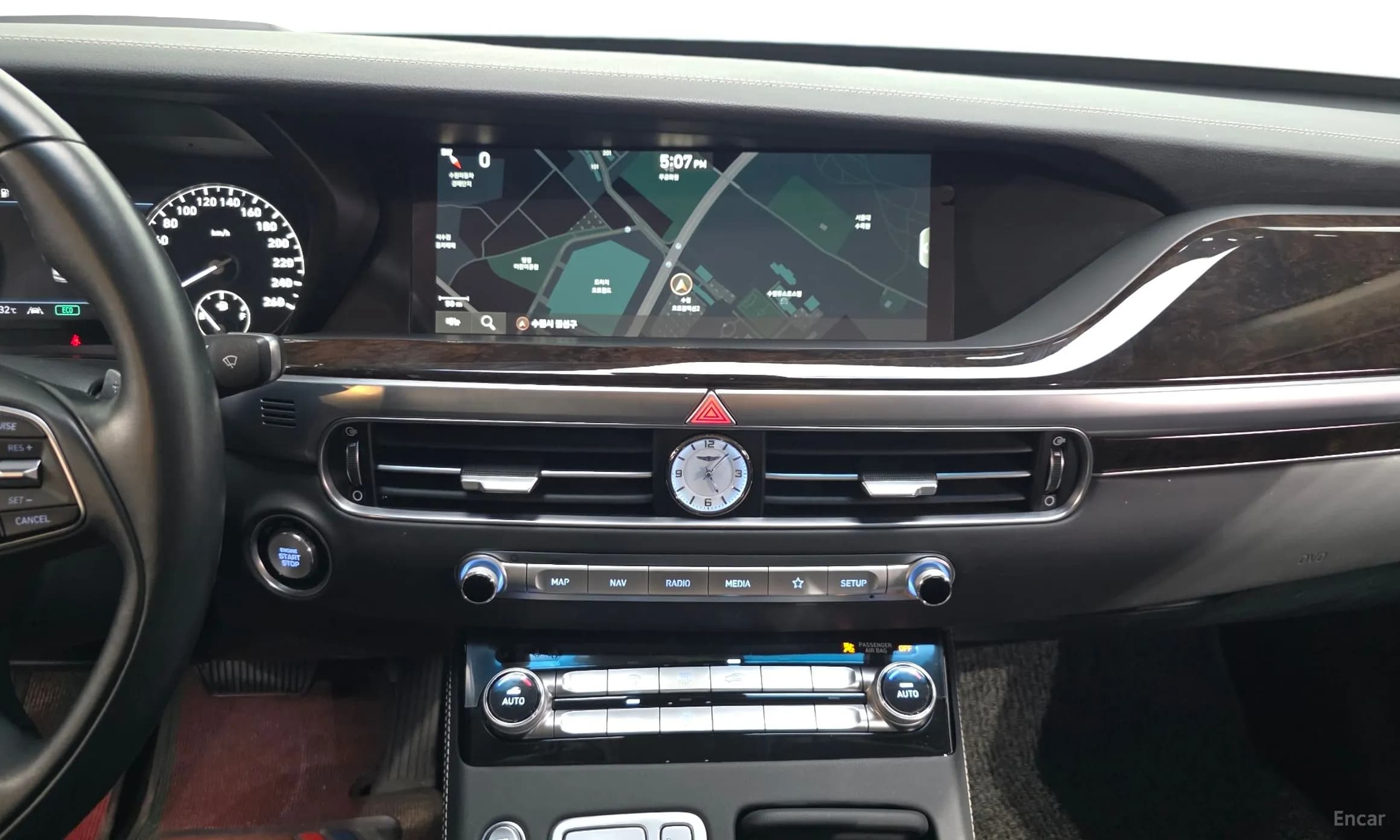 G90