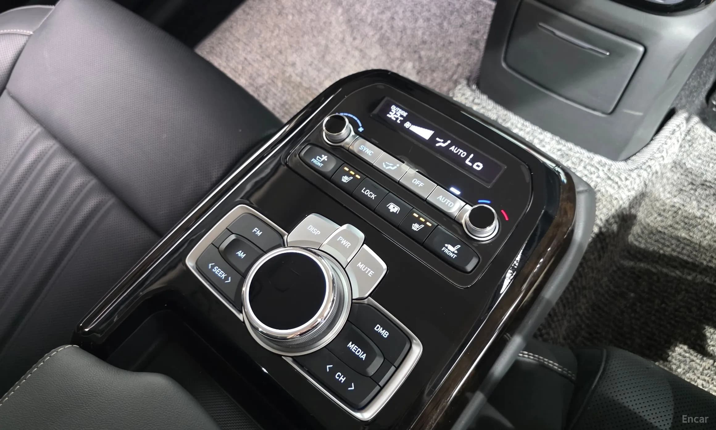 G90
