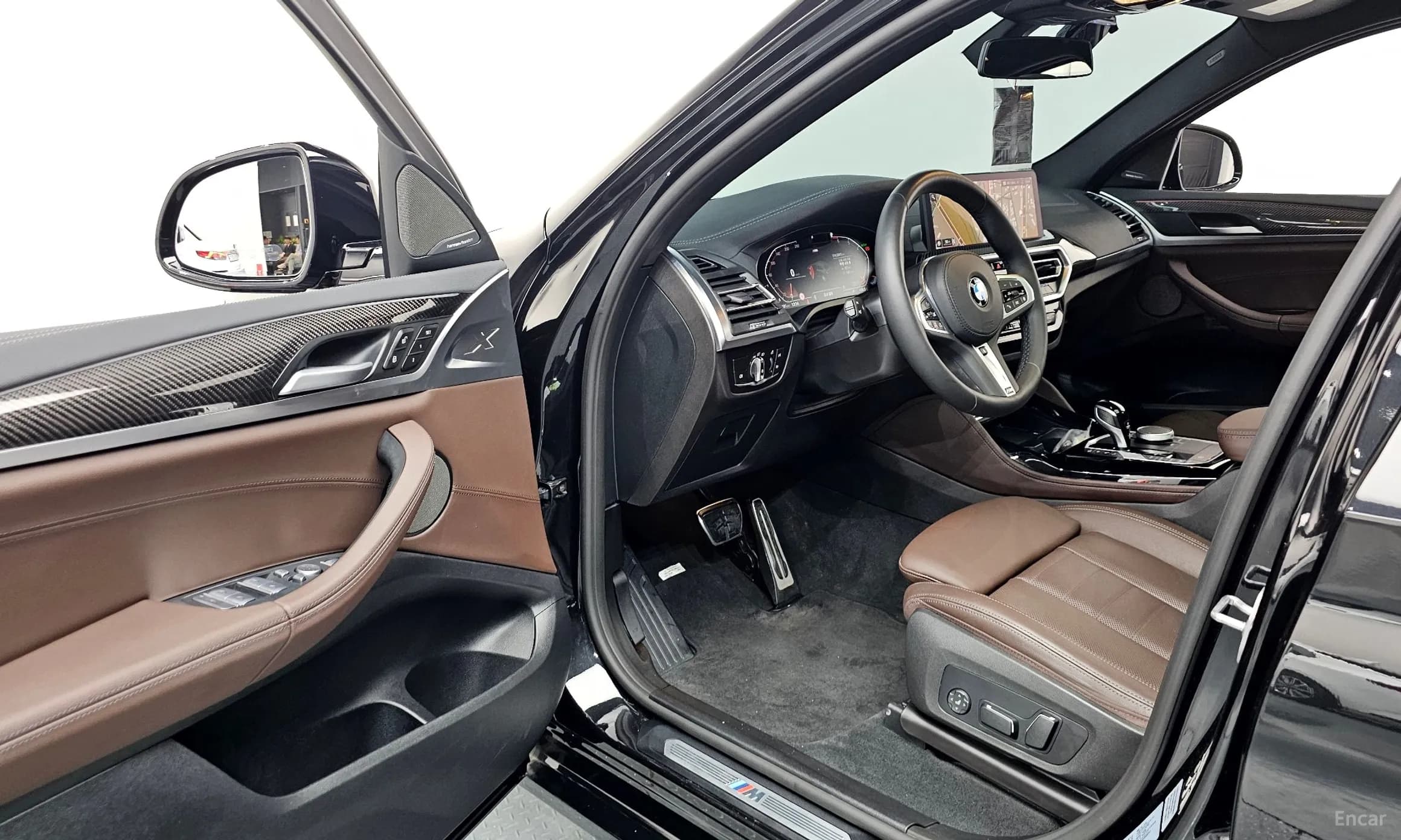 X4 (G02)