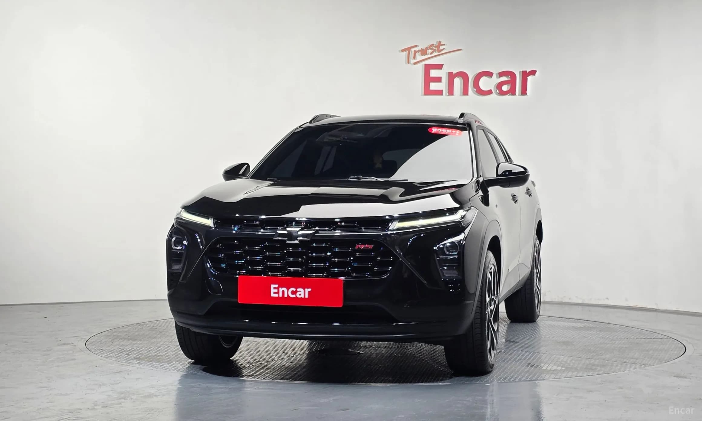Trax Crossover