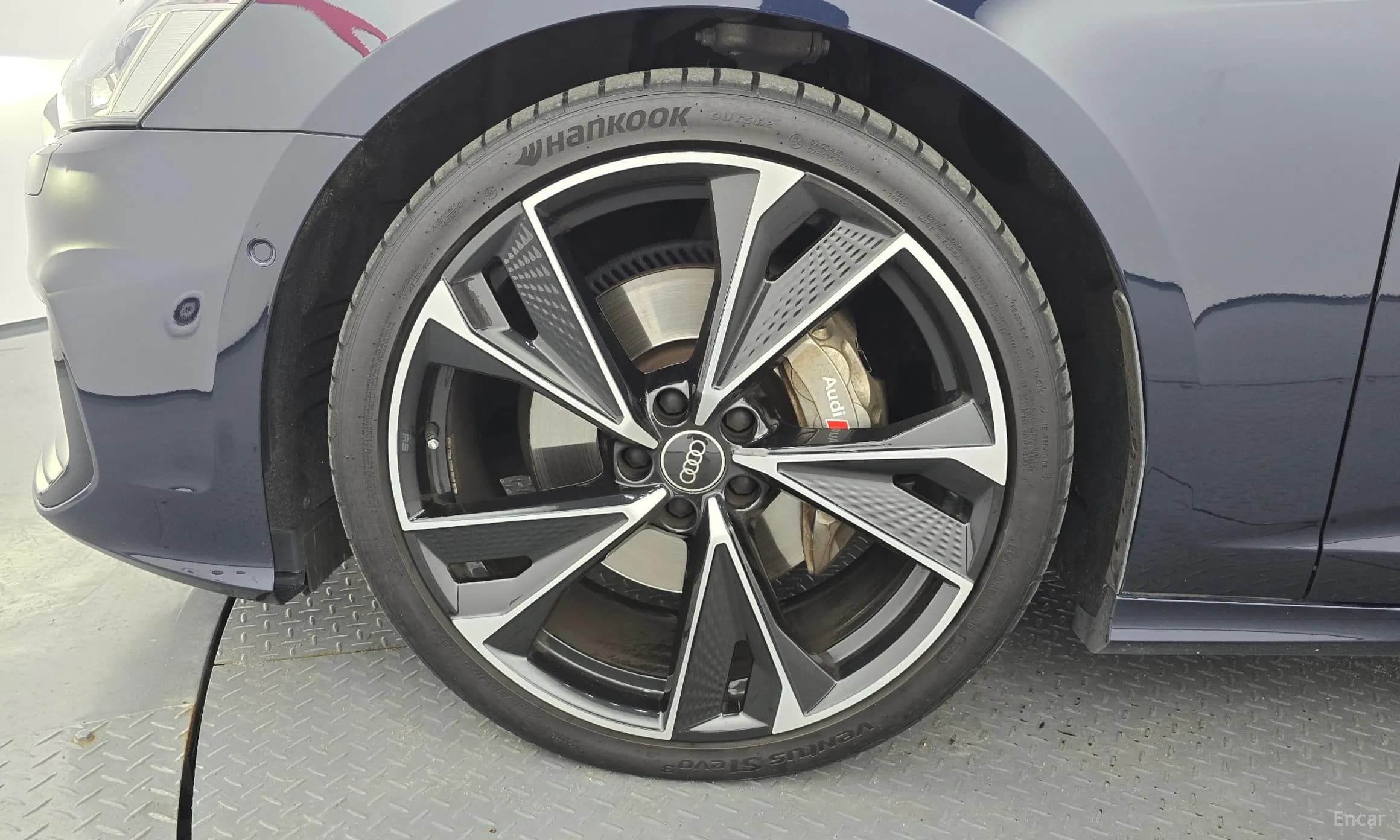 A6 (C8)