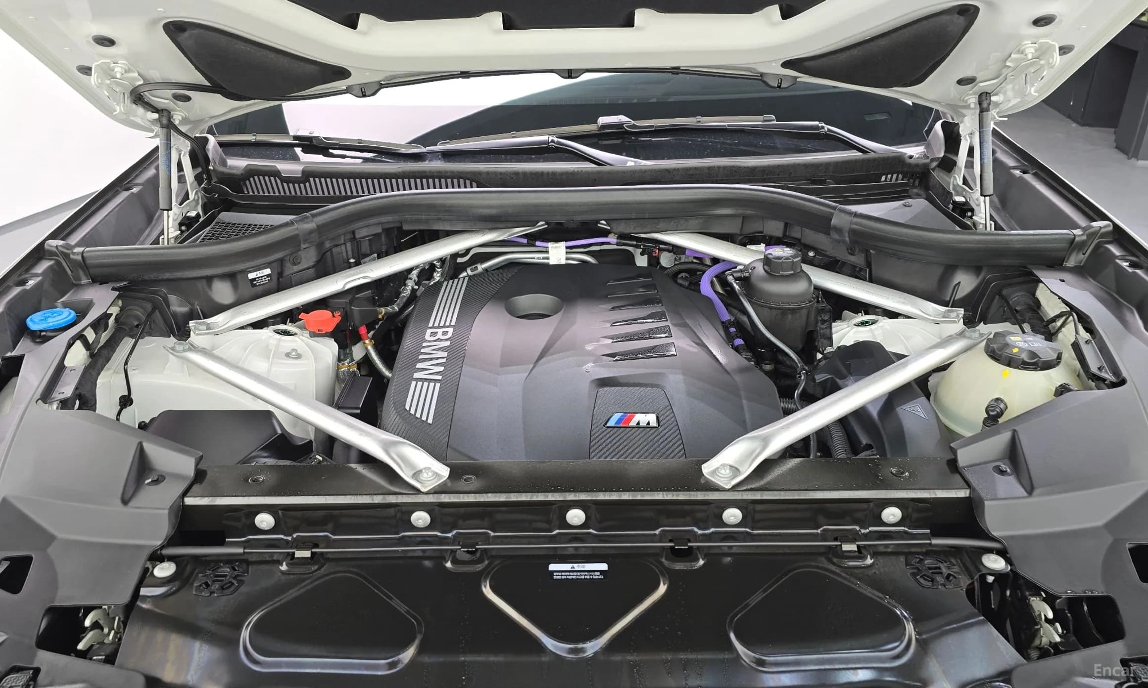 X6 (G06)