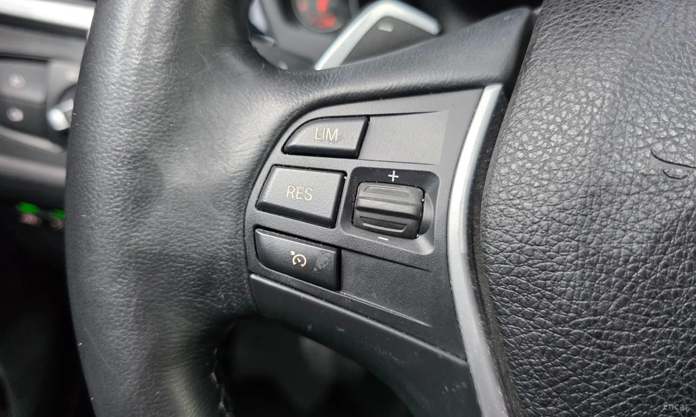 Series 4 (F32)