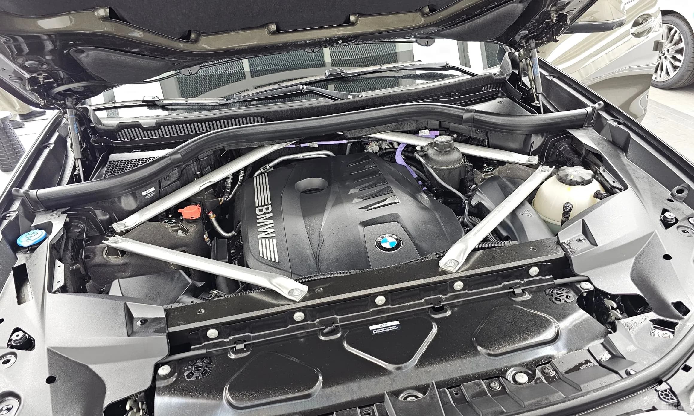 X7 (G07)
