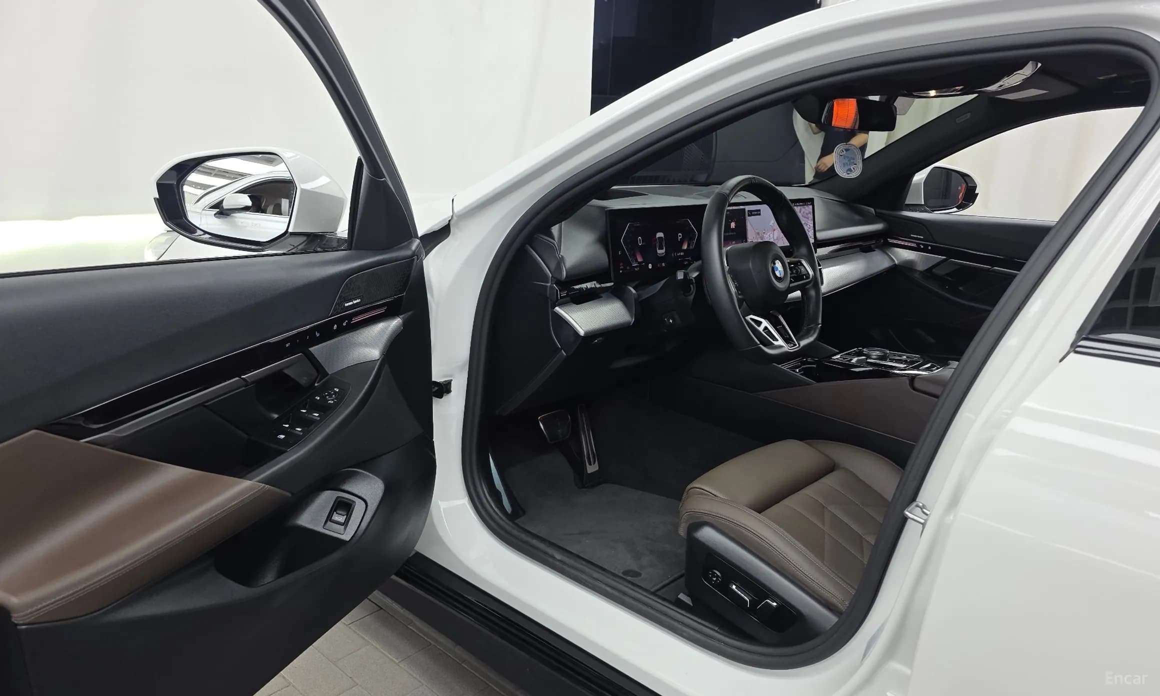 5 Series (G60)
